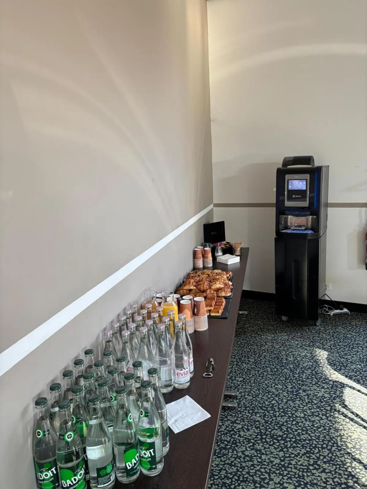 Meeting/conference room in Holiday Inn Express Montpellier - Odysseum by IHG