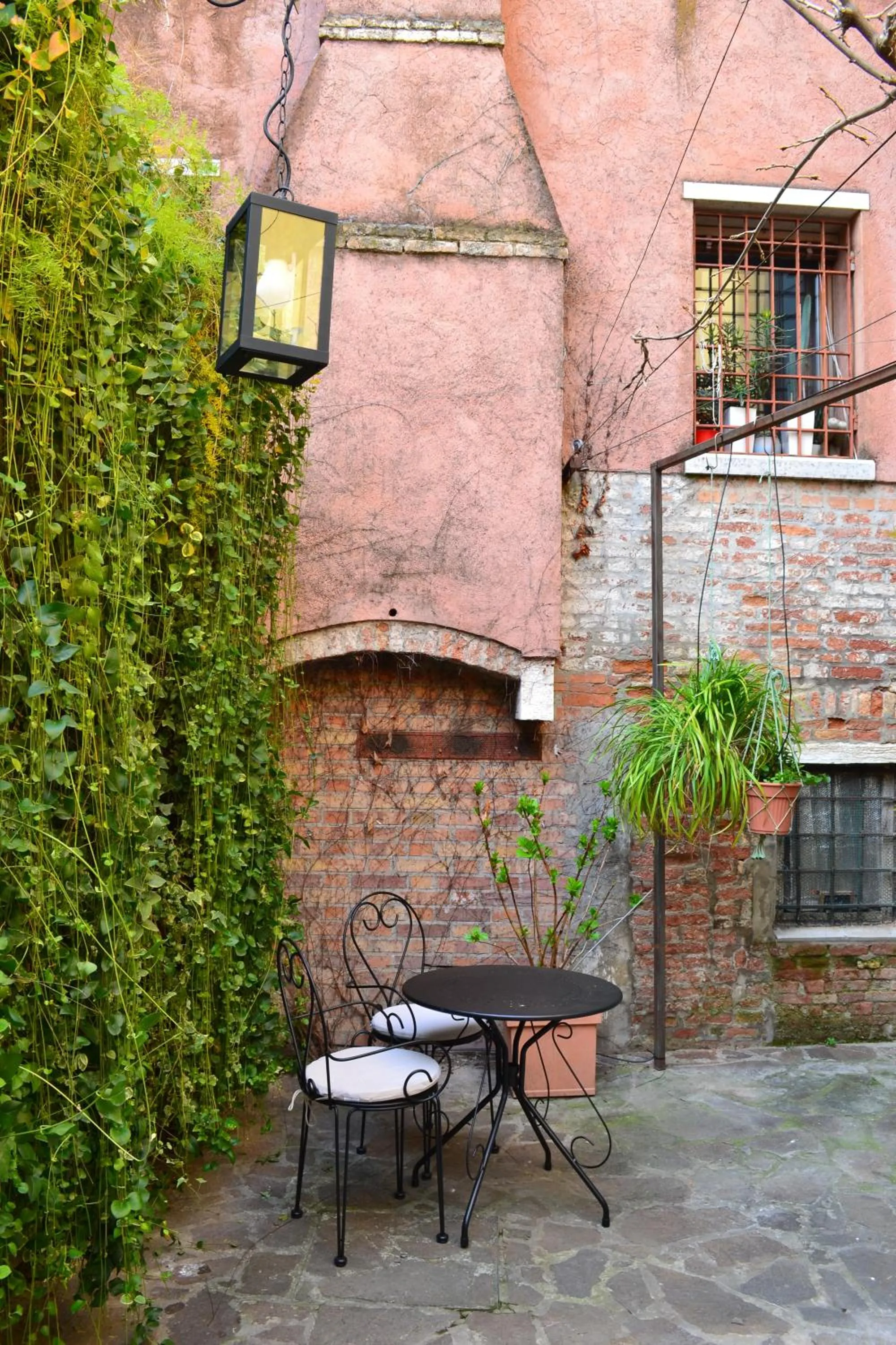 Patio in Avogaria 5 Rooms