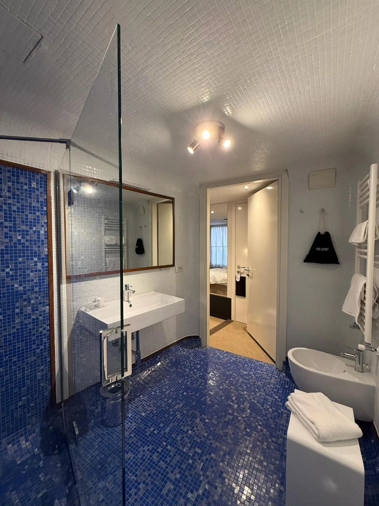 Bathroom in Avogaria 5 Rooms