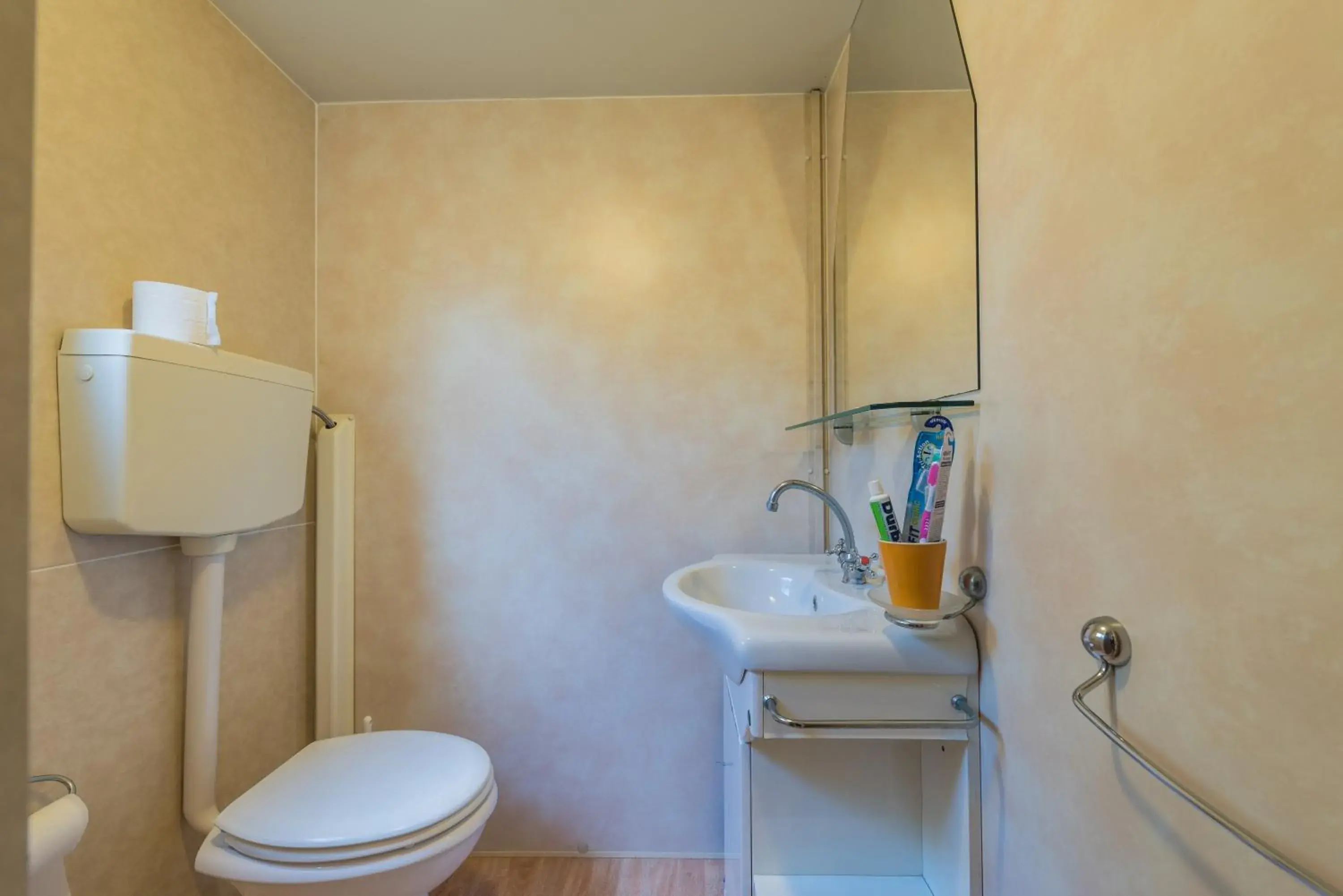 Twin Room in Camping Village Il Poggetto Twin Room in Camping Village Il Poggetto