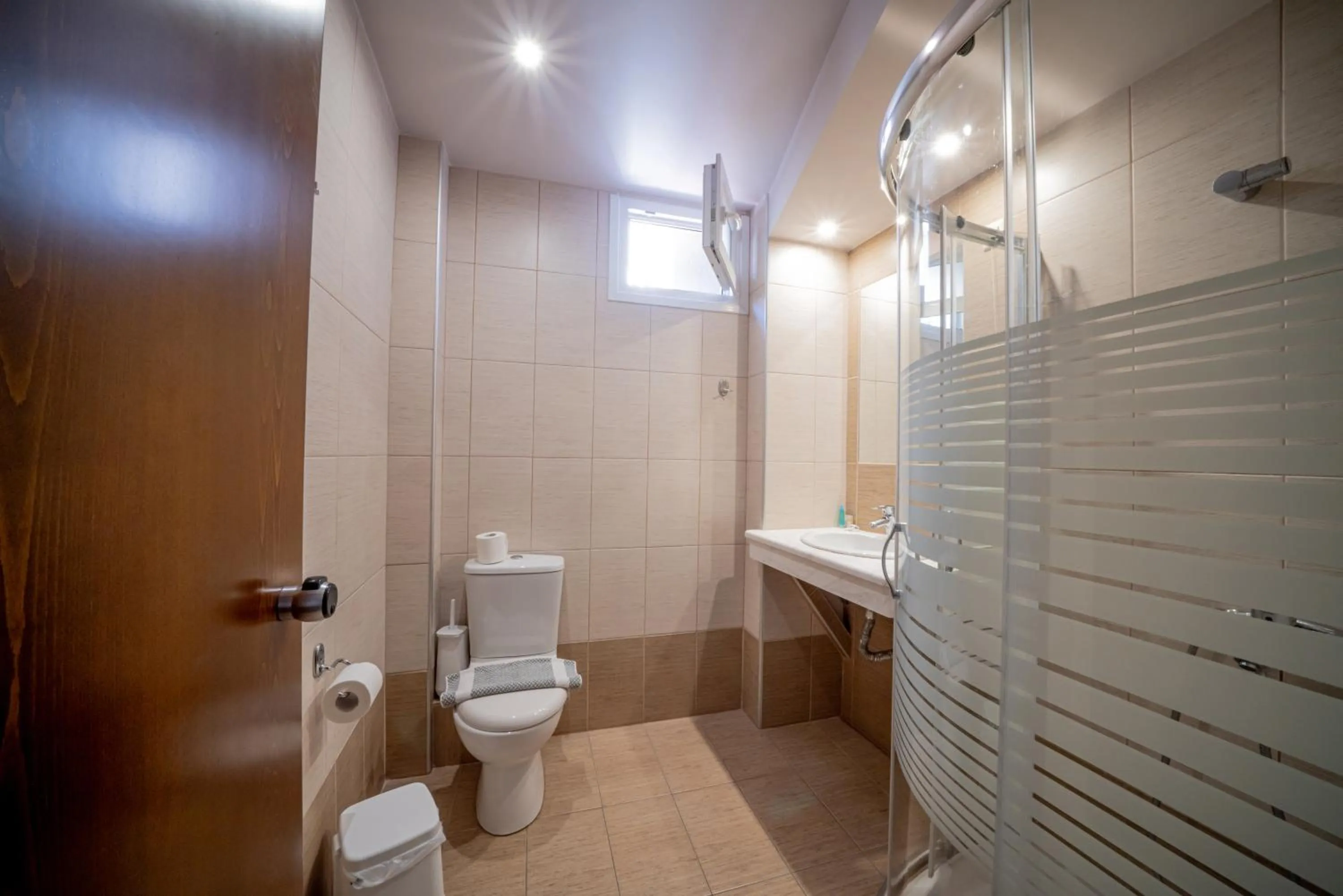 Shower in Hotel Olympion