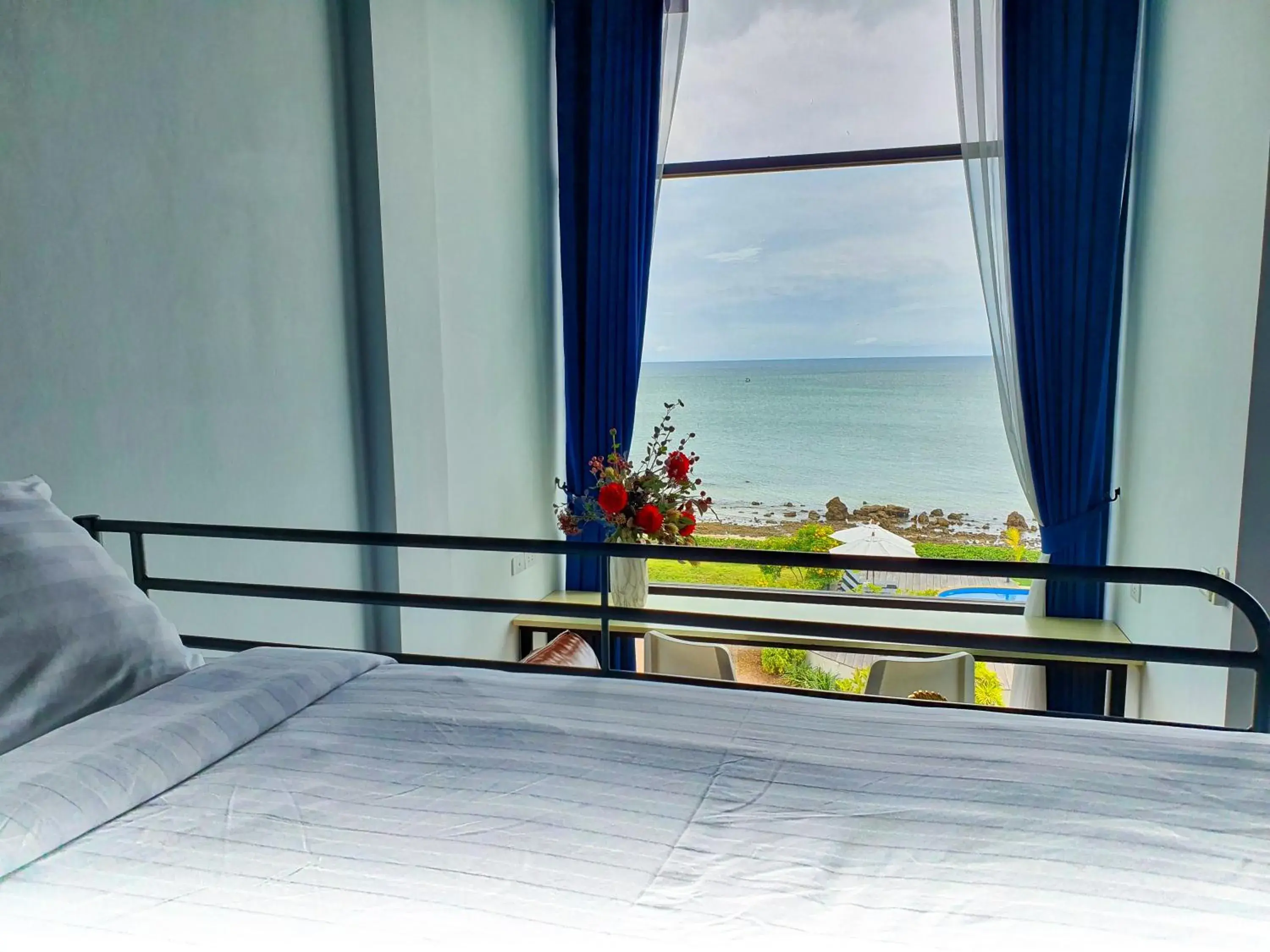 Sea view, Bed in The Beach Resort & Residence - SHA Plus Sea view, Bed in The Beach Resort & Residence - SHA Plus