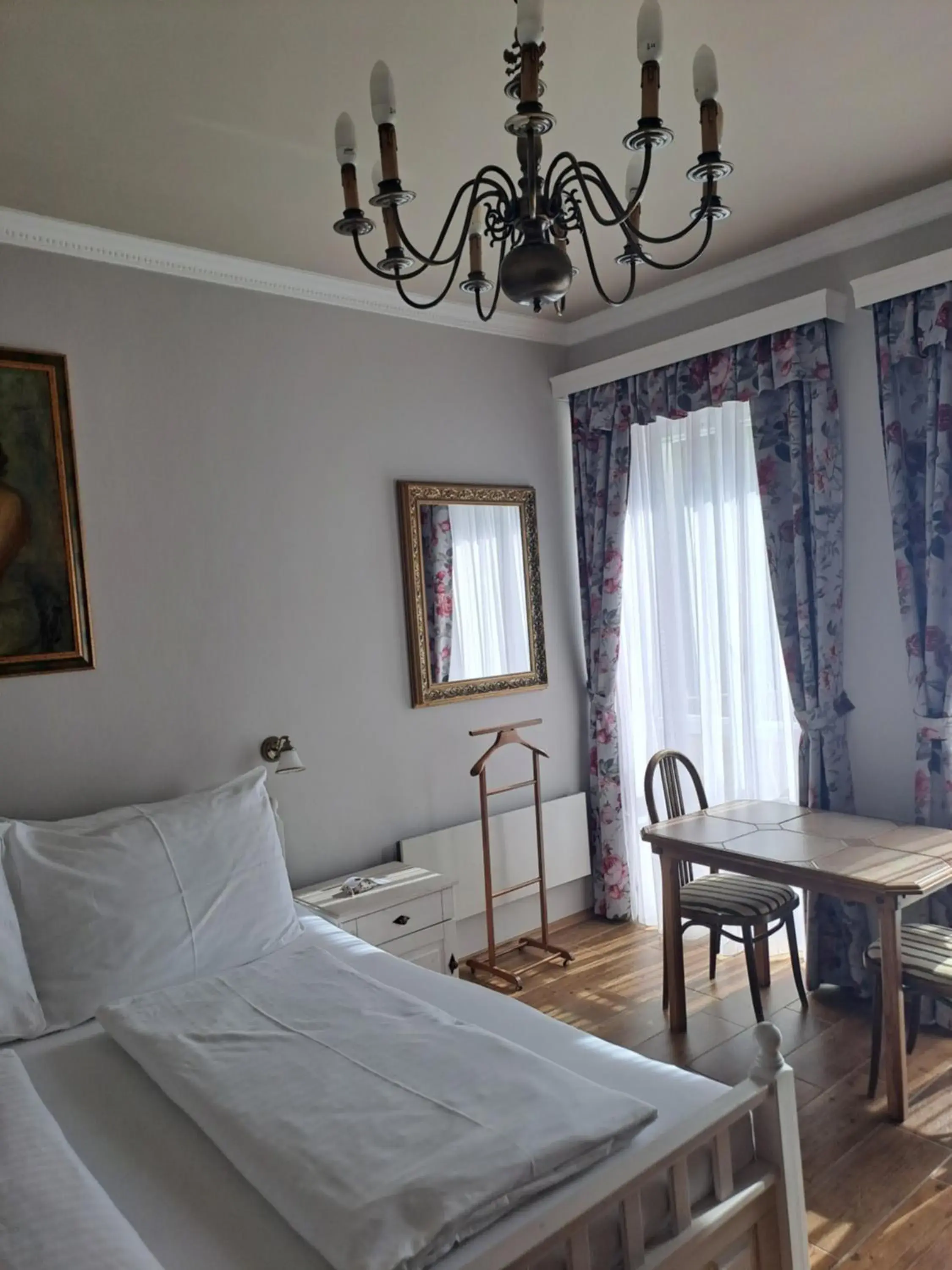 King Room with Balcony - single occupancy in Lesní Hotel Peršlák King Room with Balcony - single occupancy in Lesní Hotel Peršlák