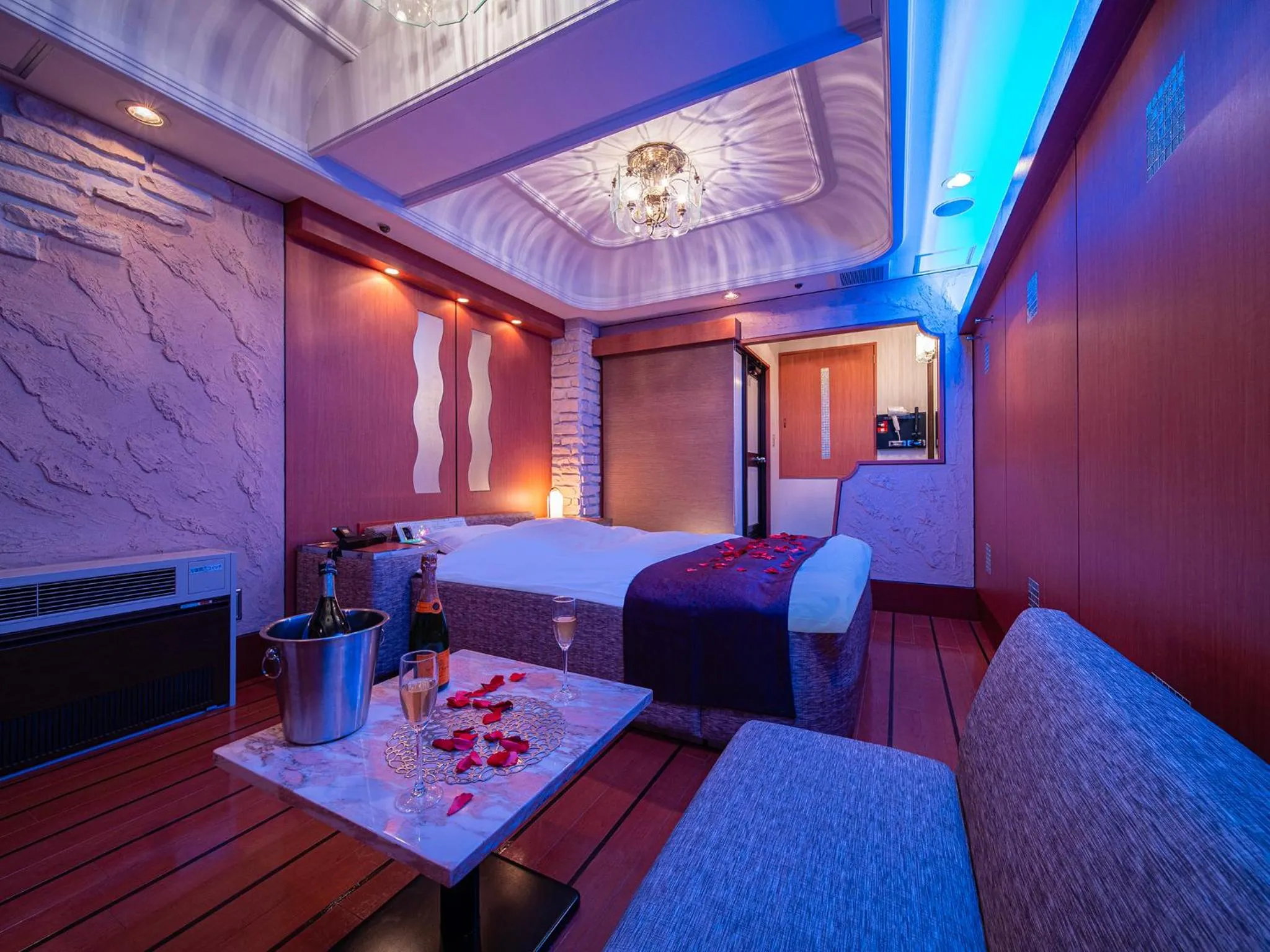 Photo of the whole room, Bed in Hotel Metro (Adult Only)