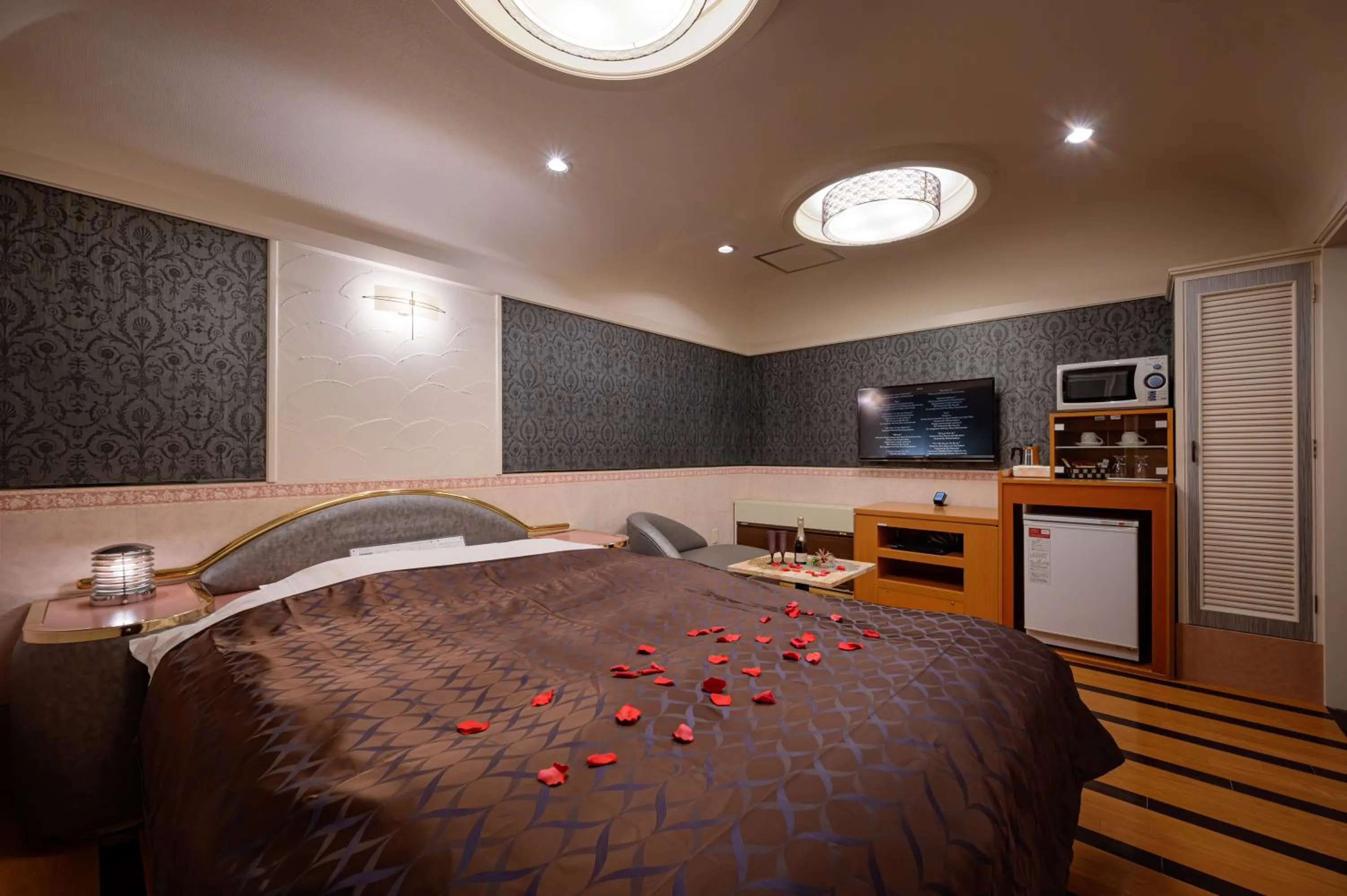 Bed in Hotel Metro (Adult Only)