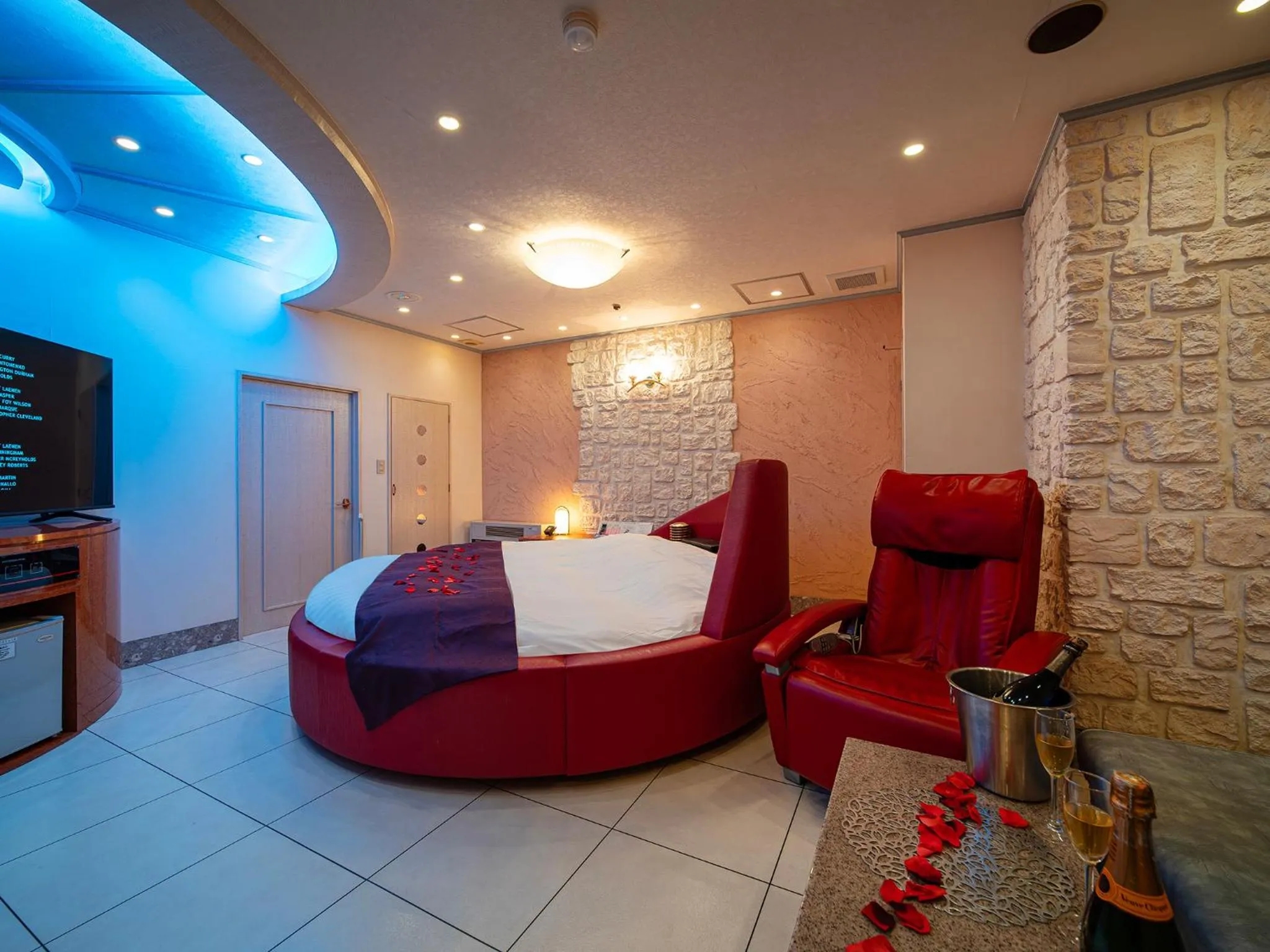 Photo of the whole room, Bed in Hotel Metro (Adult Only)