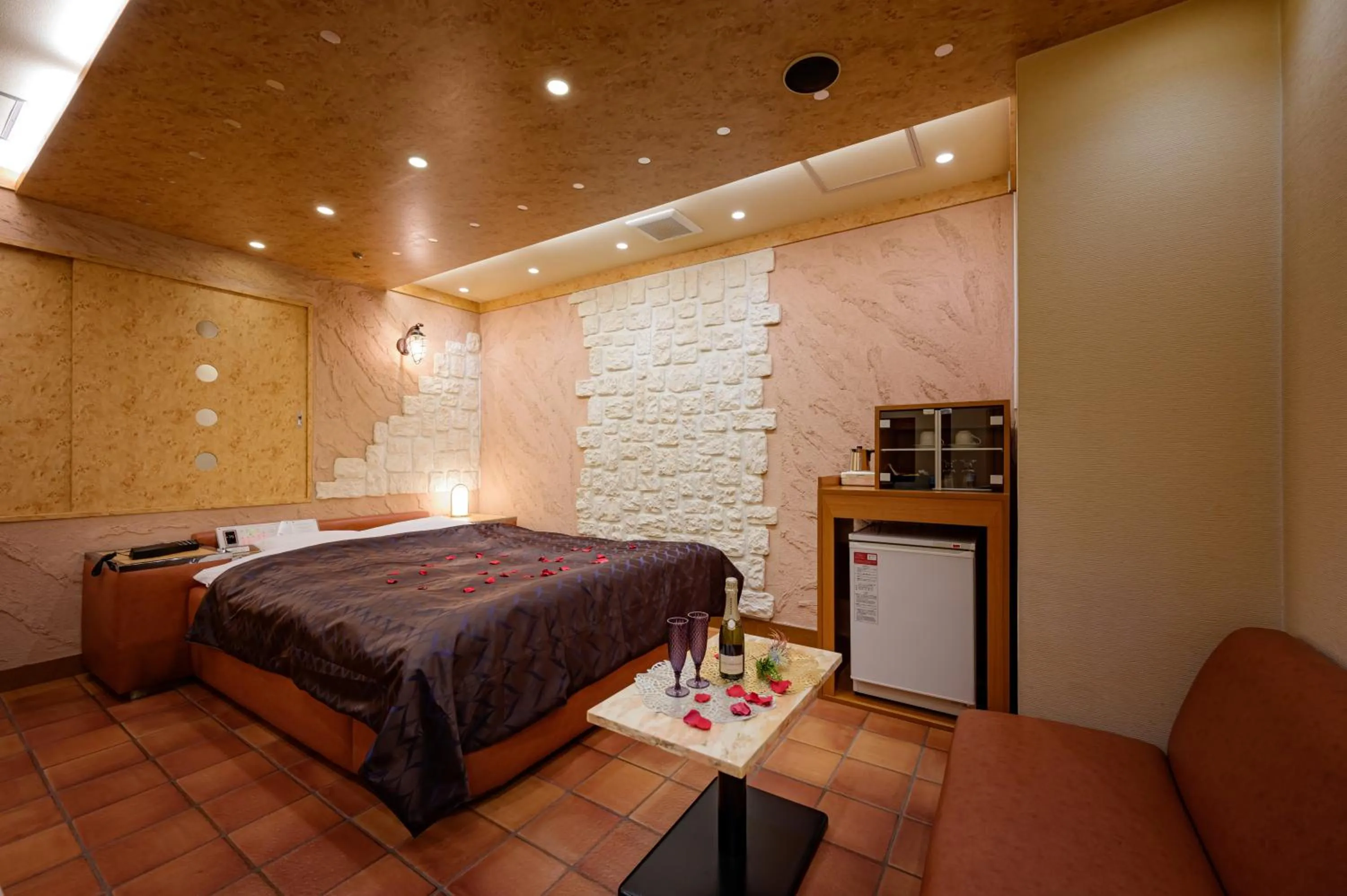 Bed in Hotel Metro (Adult Only)