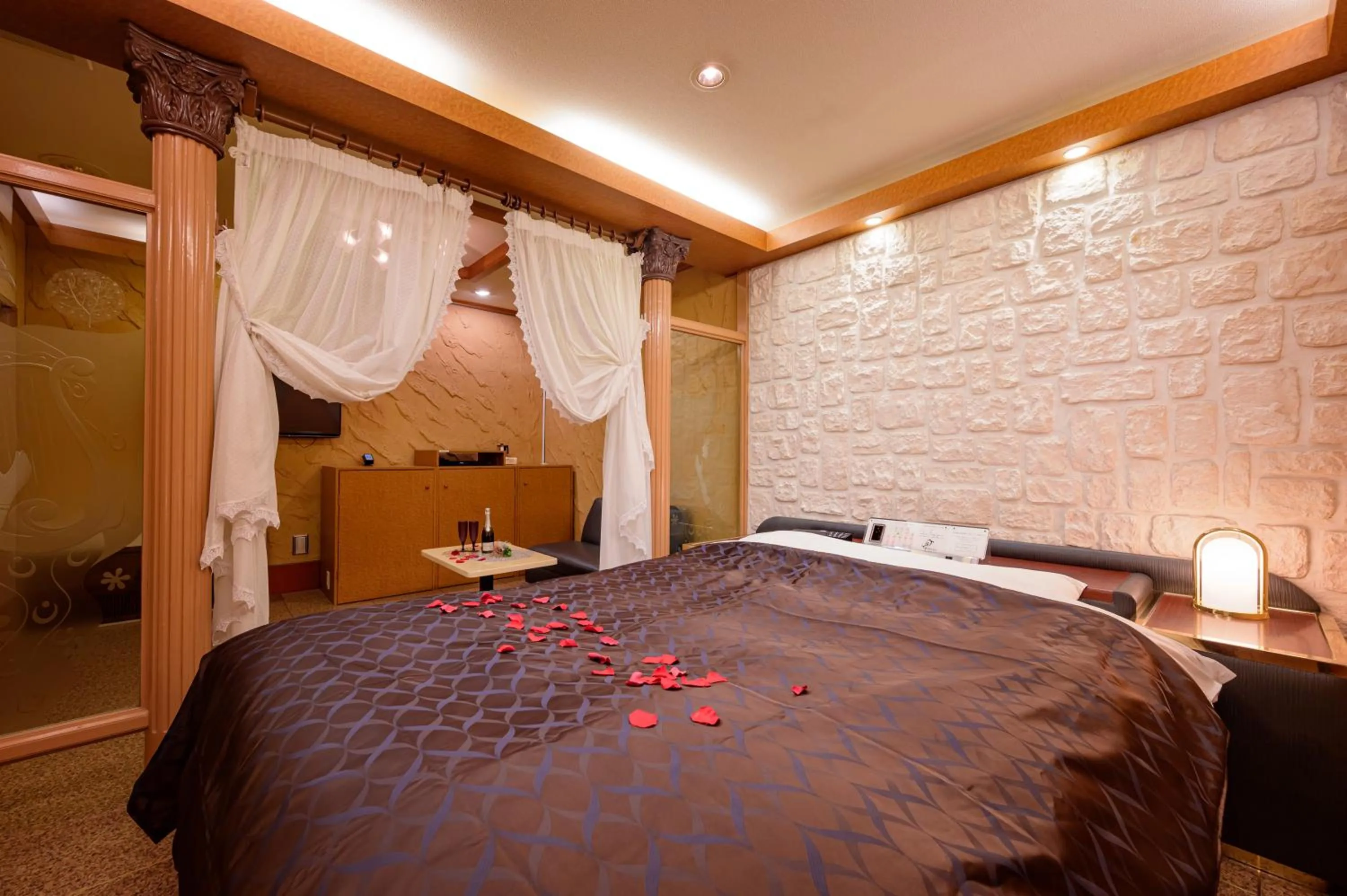 Bed in Hotel Metro (Adult Only)