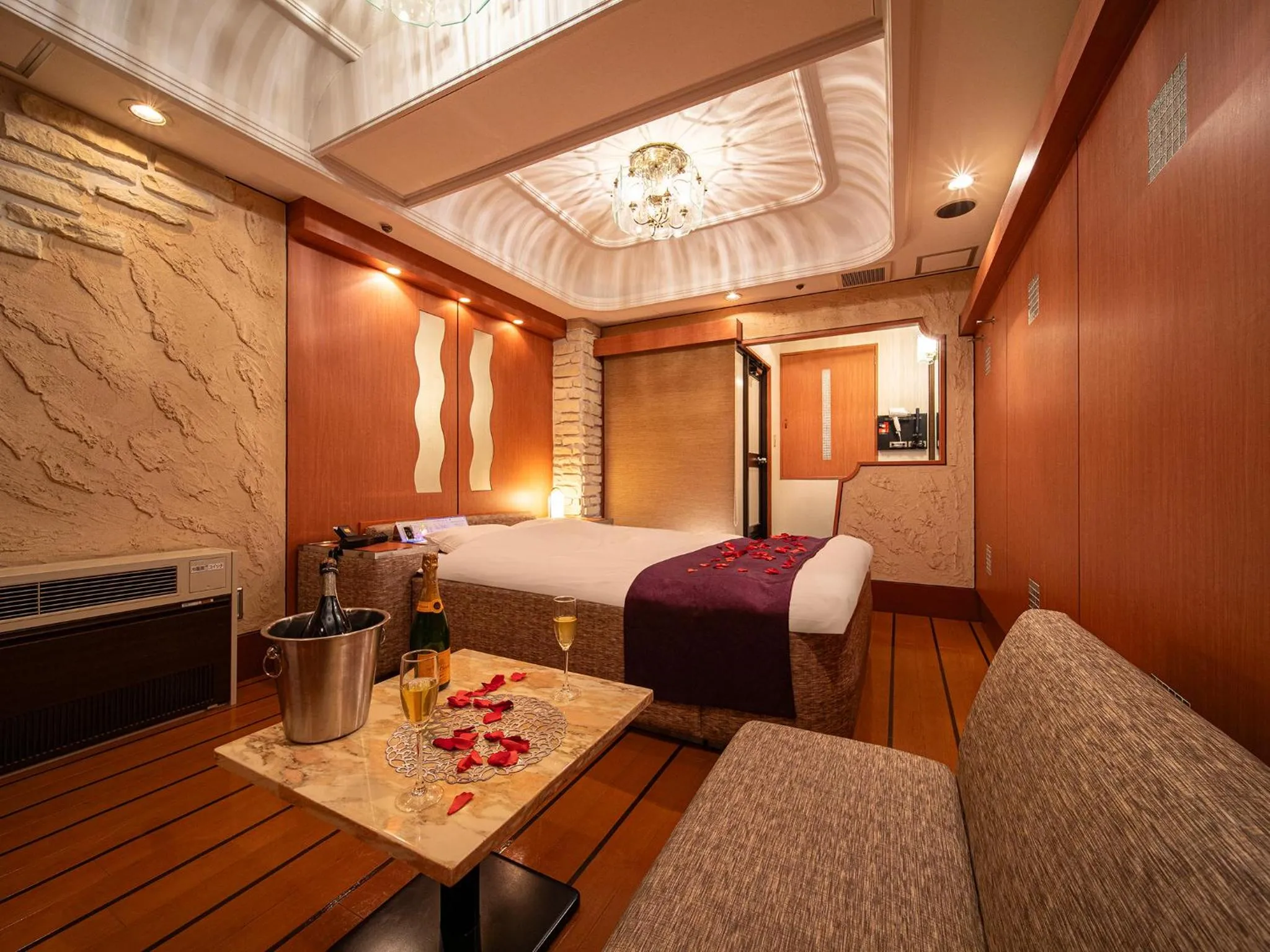 Photo of the whole room, Bed in Hotel Metro (Adult Only)