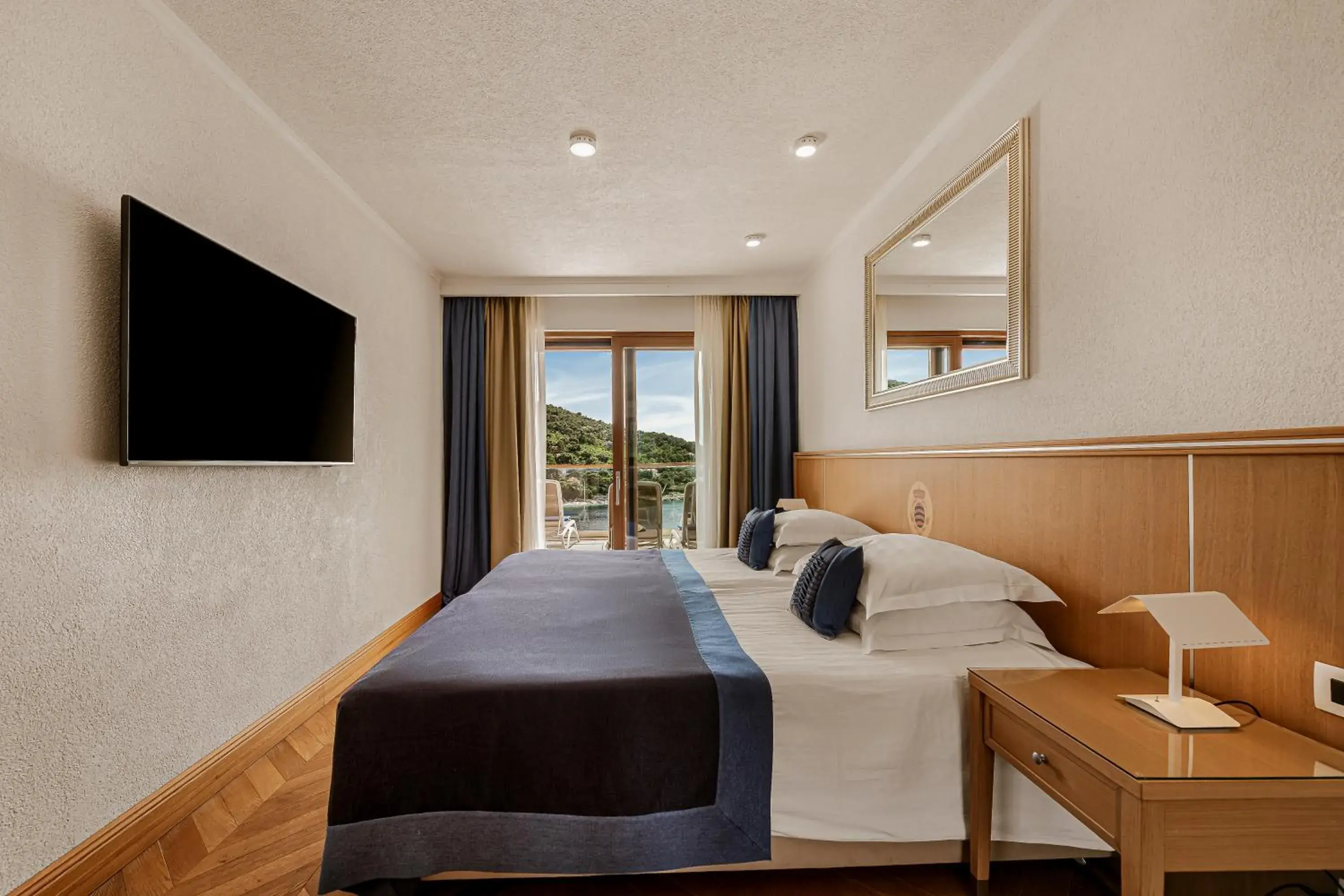 Bed in Villa Malo More Bed in Villa Malo More