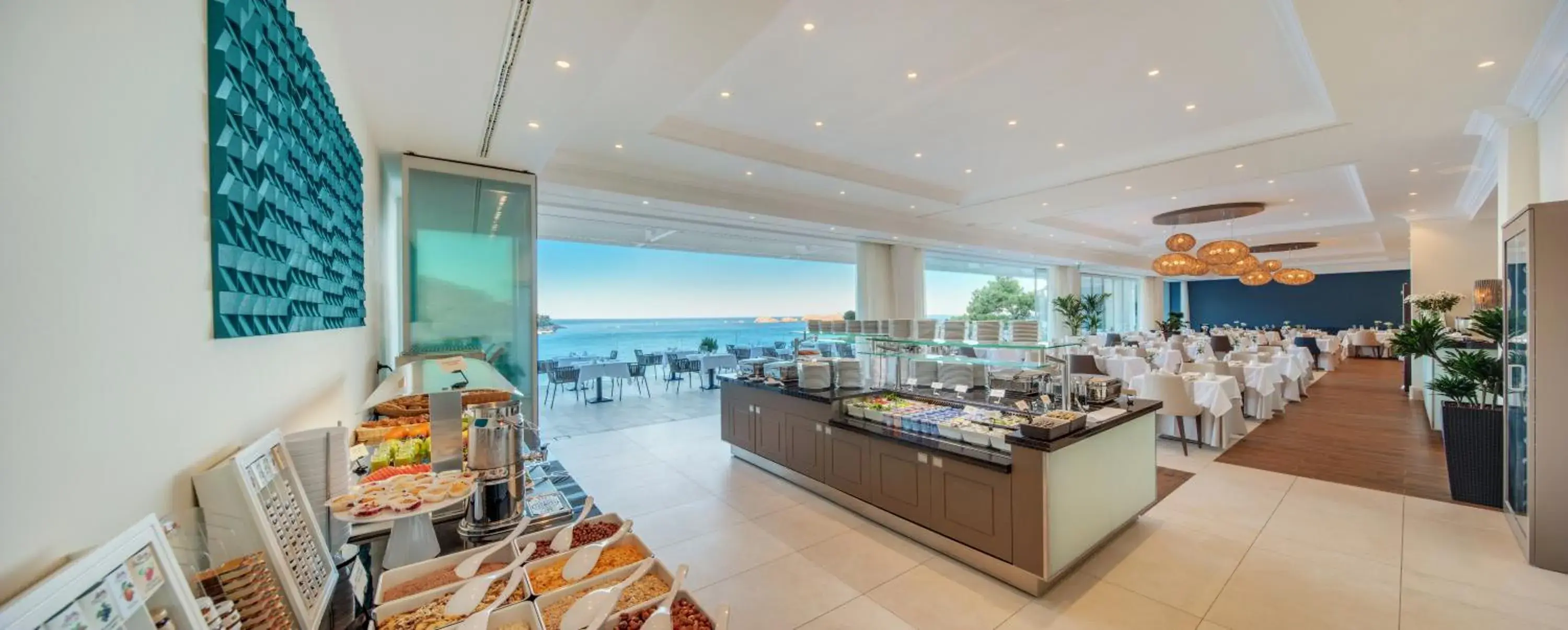 Restaurant/places to eat in Villa Malo More Restaurant/places to eat in Villa Malo More