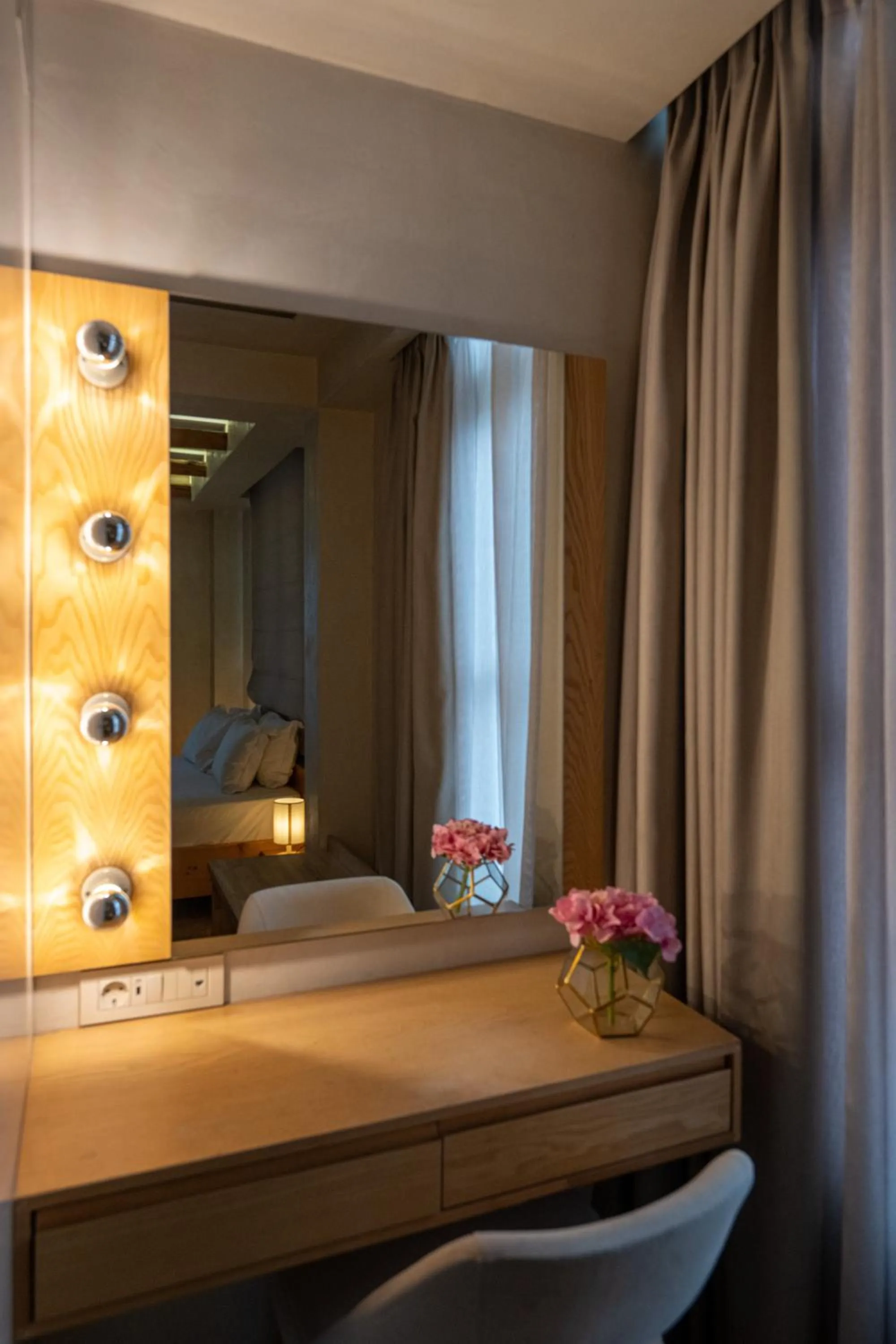 Photo of the whole room, Bed in Panellinion Luxury Rooms