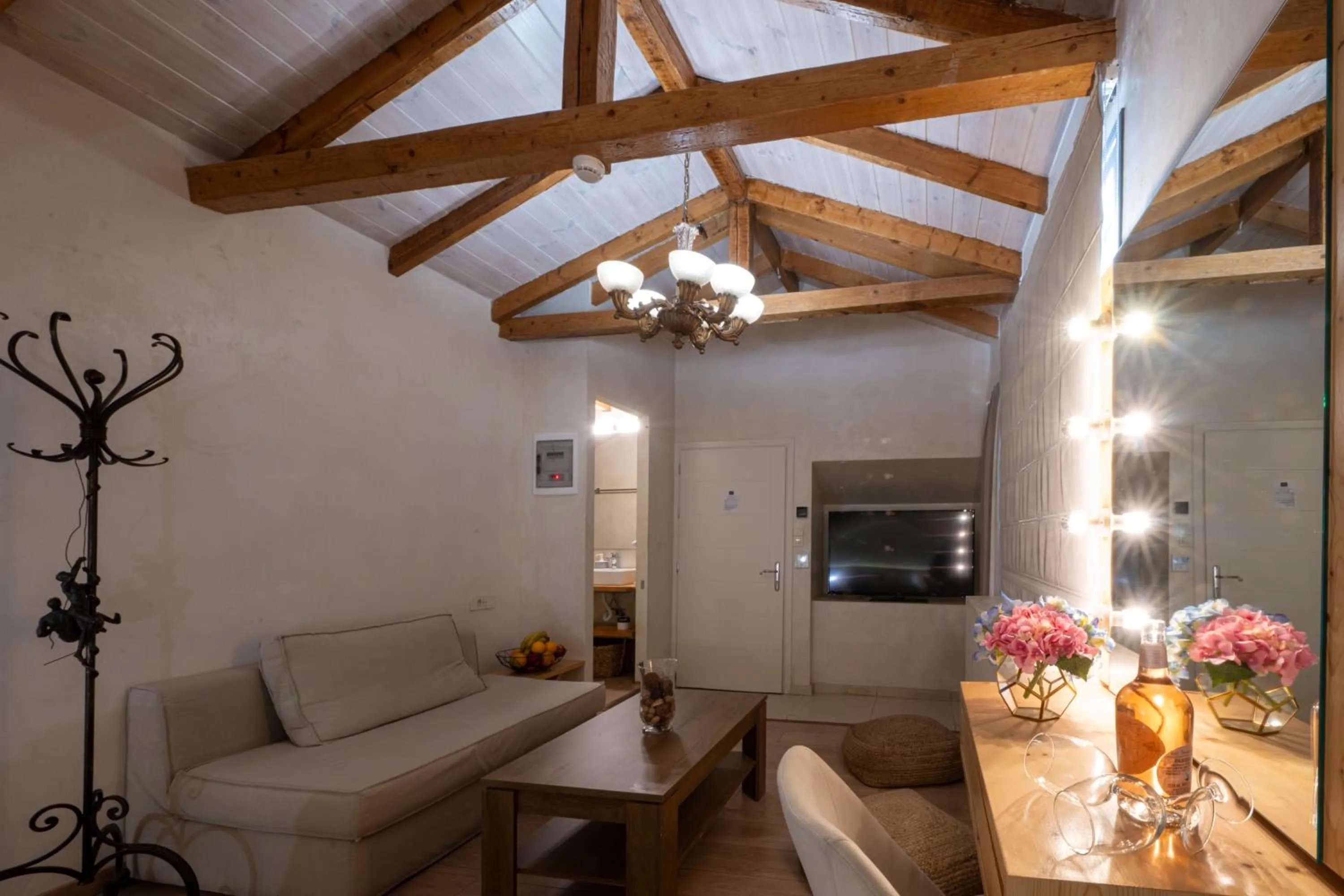 Photo of the whole room in Panellinion Luxury Rooms