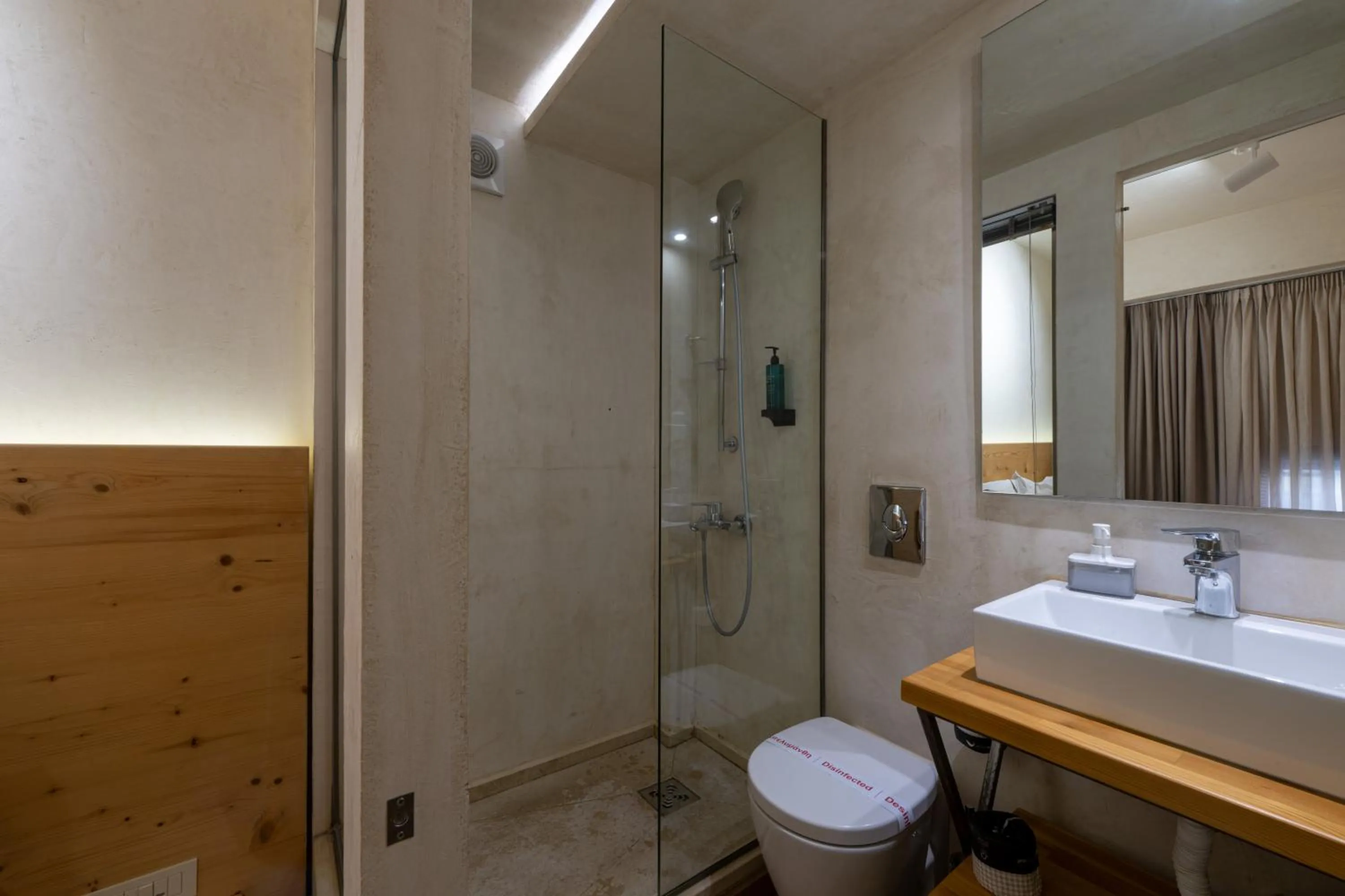 Shower in Panellinion Luxury Rooms