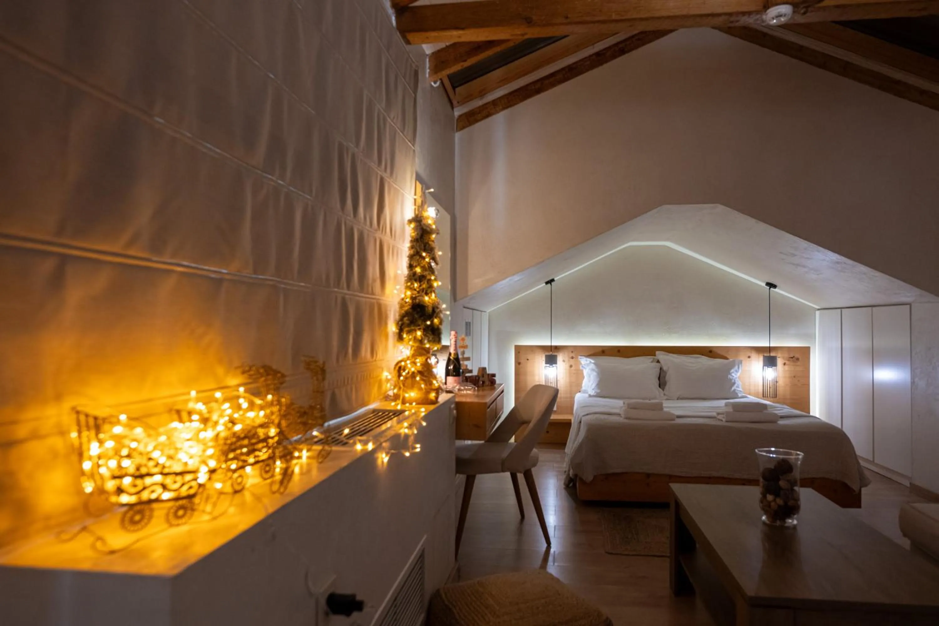 Decorative detail, Bed in Panellinion Luxury Rooms