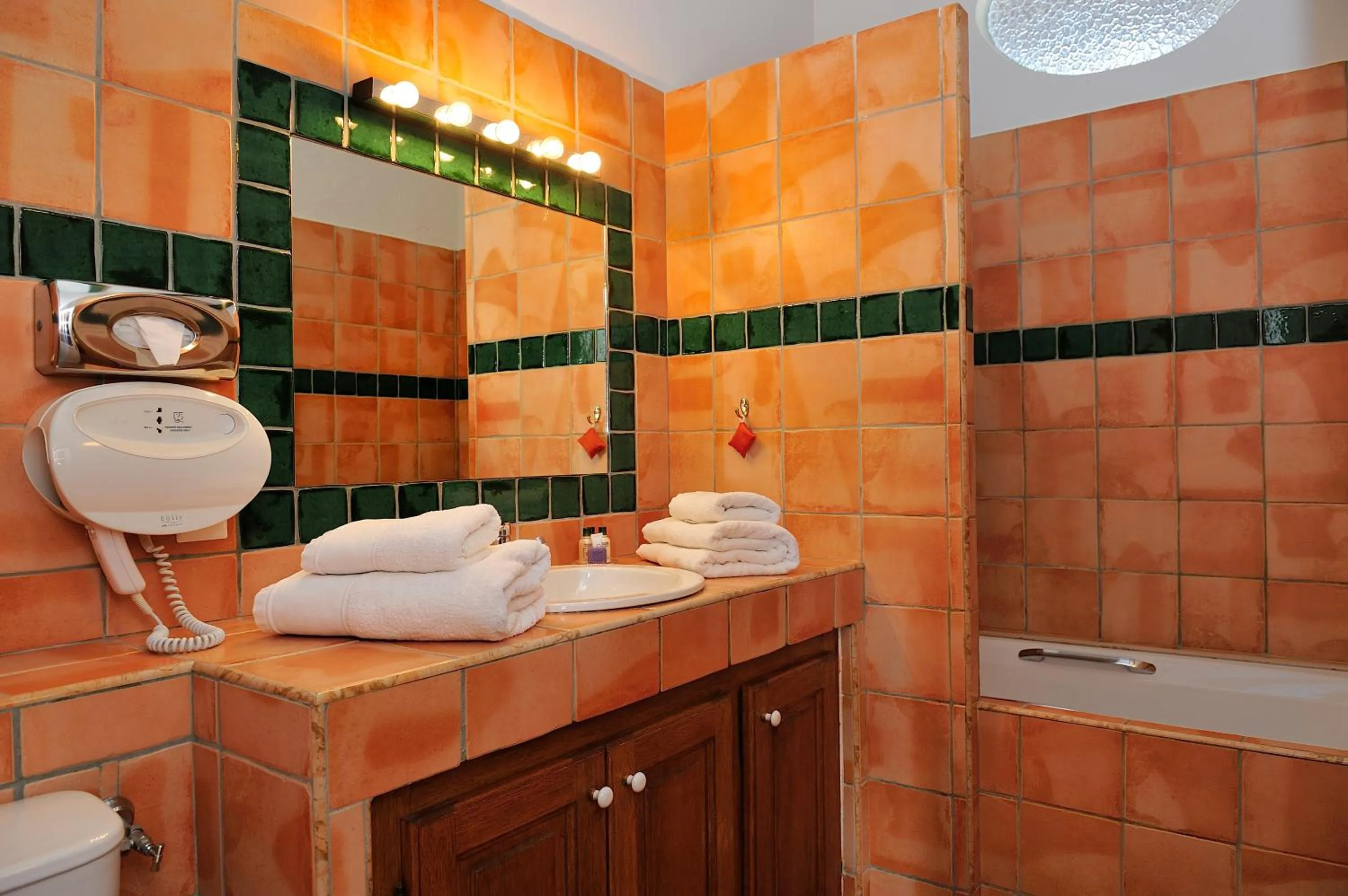 Bathroom in Charembeau