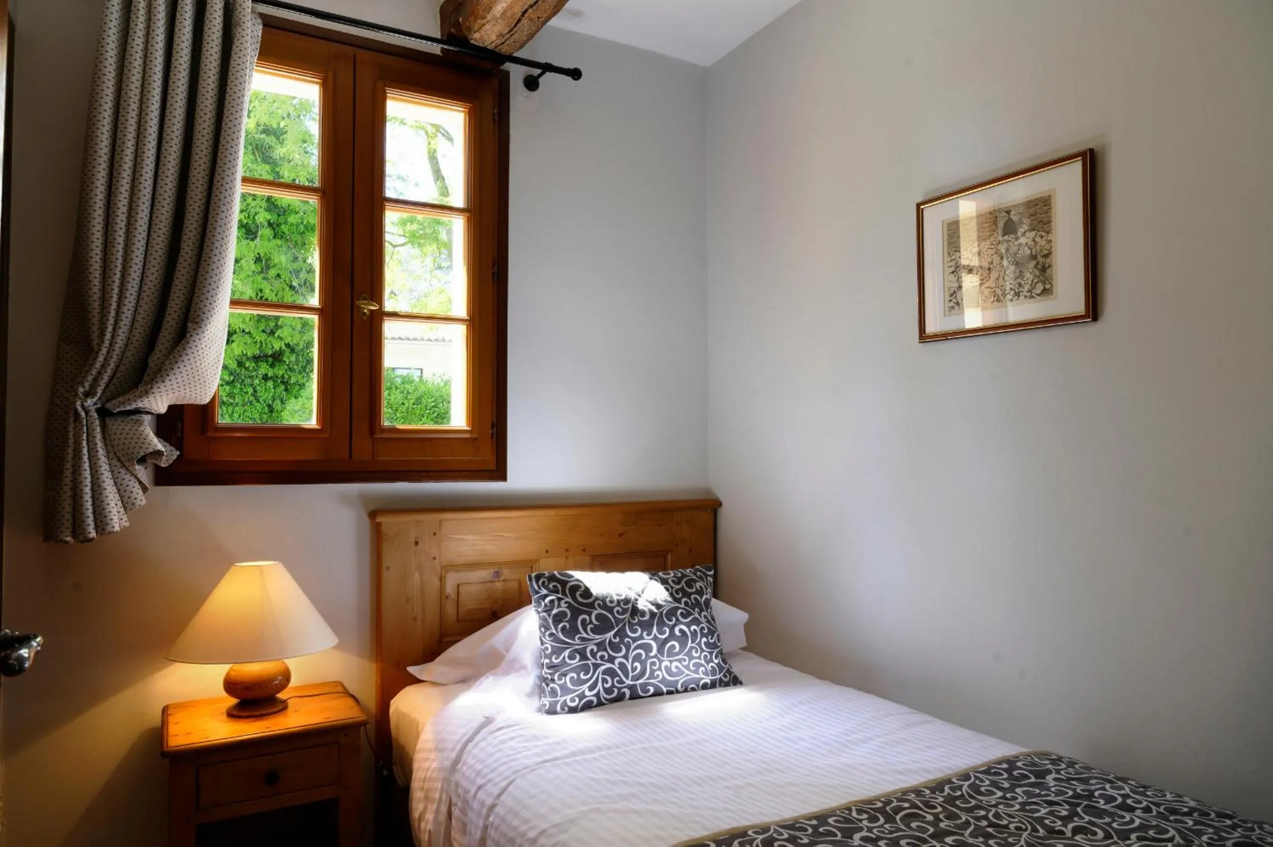 Bed in Charembeau