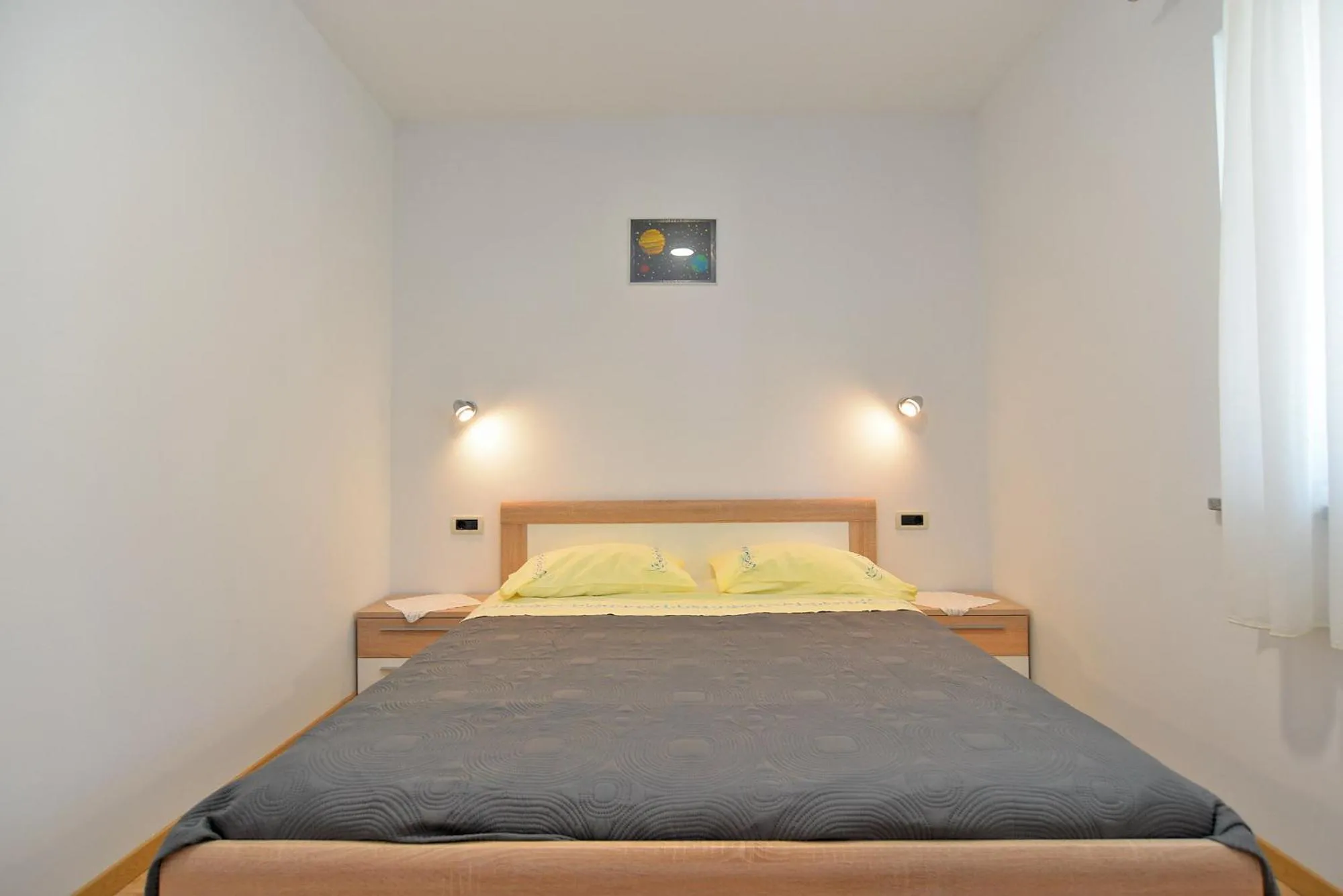 Bed in Apartments Elizabeta 1701