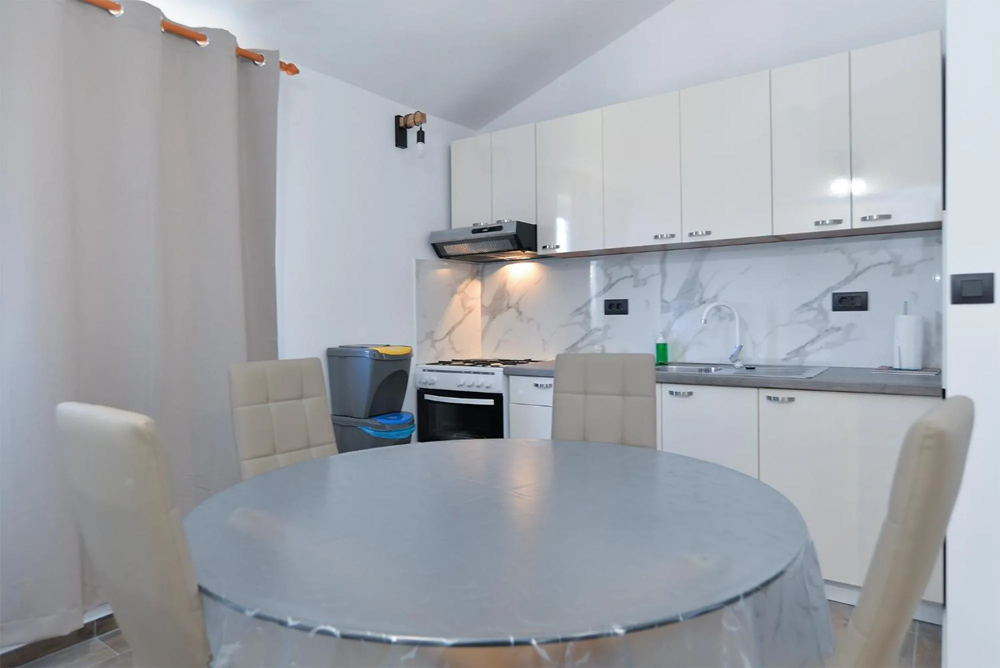 Apartments Elizabeta 1701