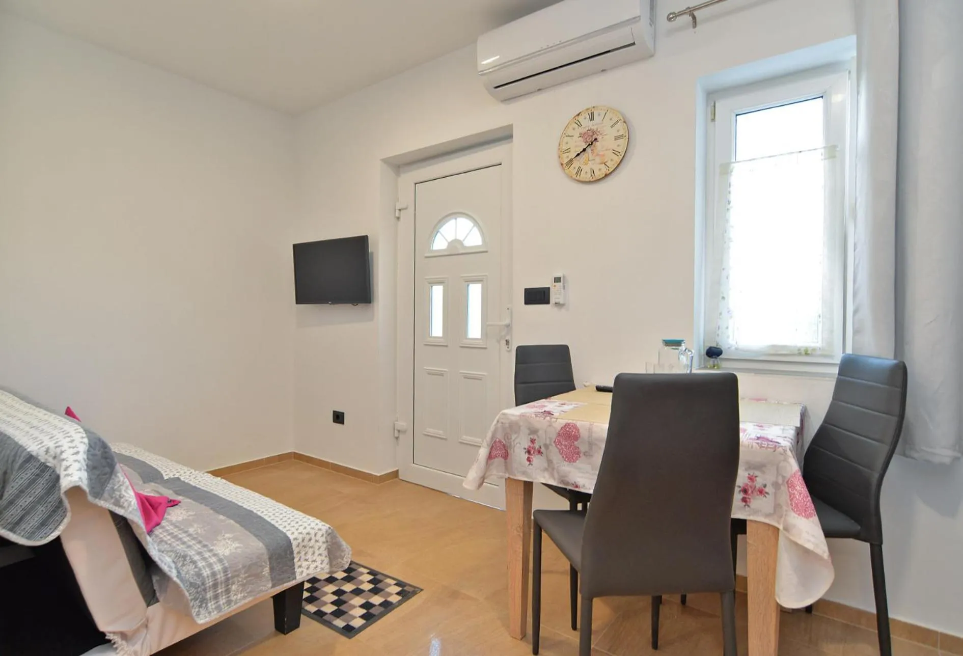 Apartments Elizabeta 1701