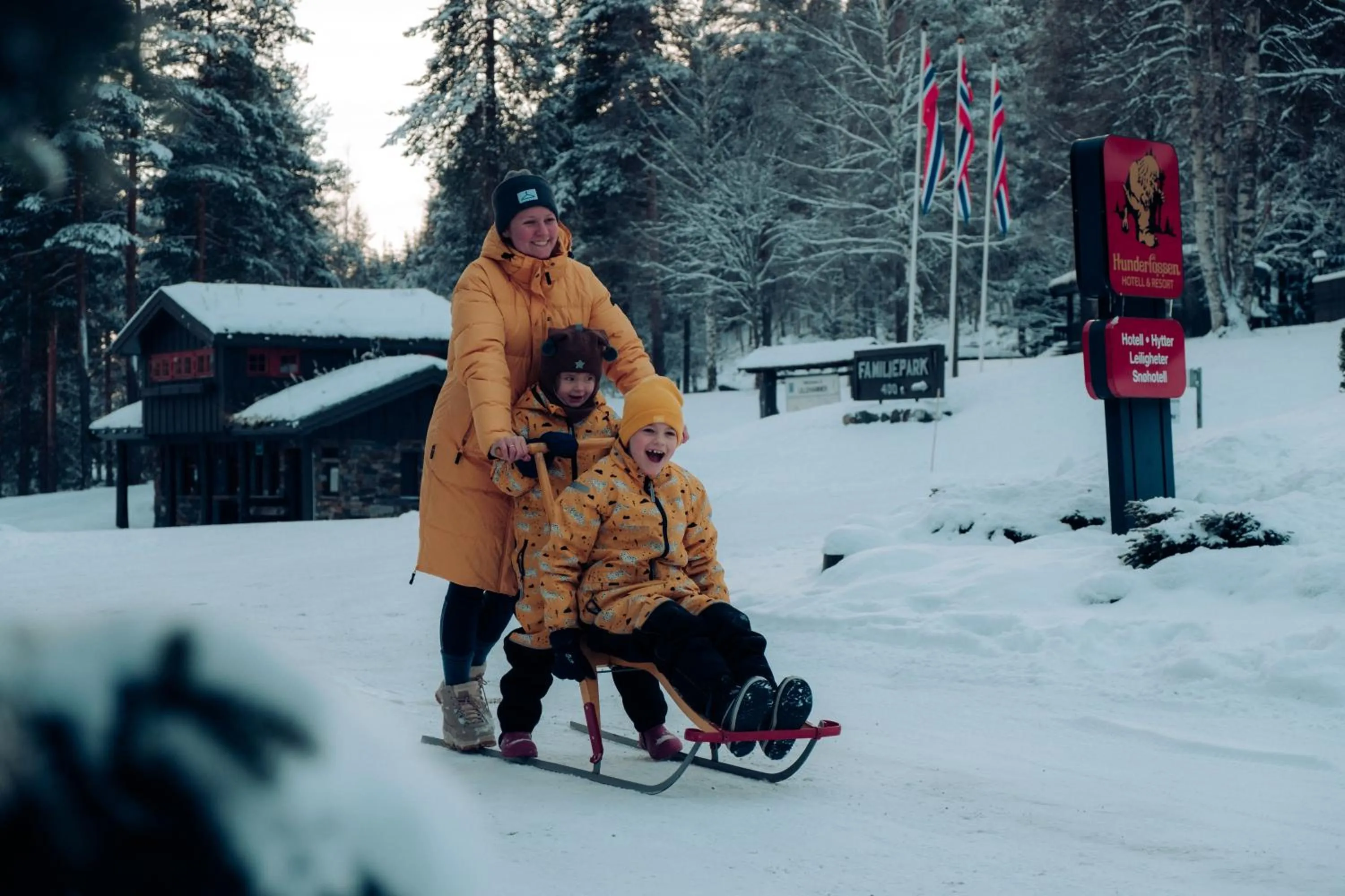 Winter in Hunderfossen Cottages