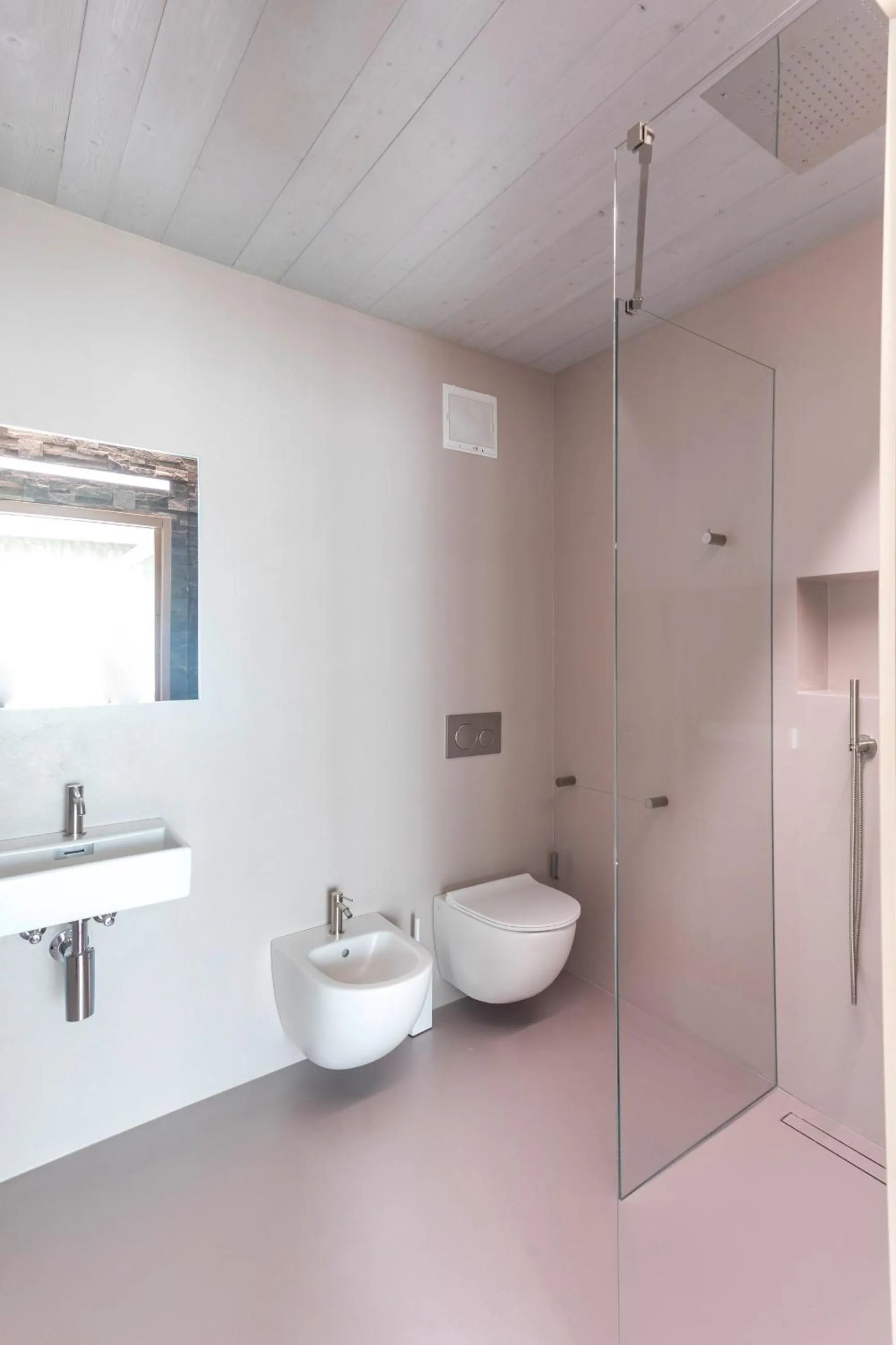 Toilet in Tulipa Natural Home