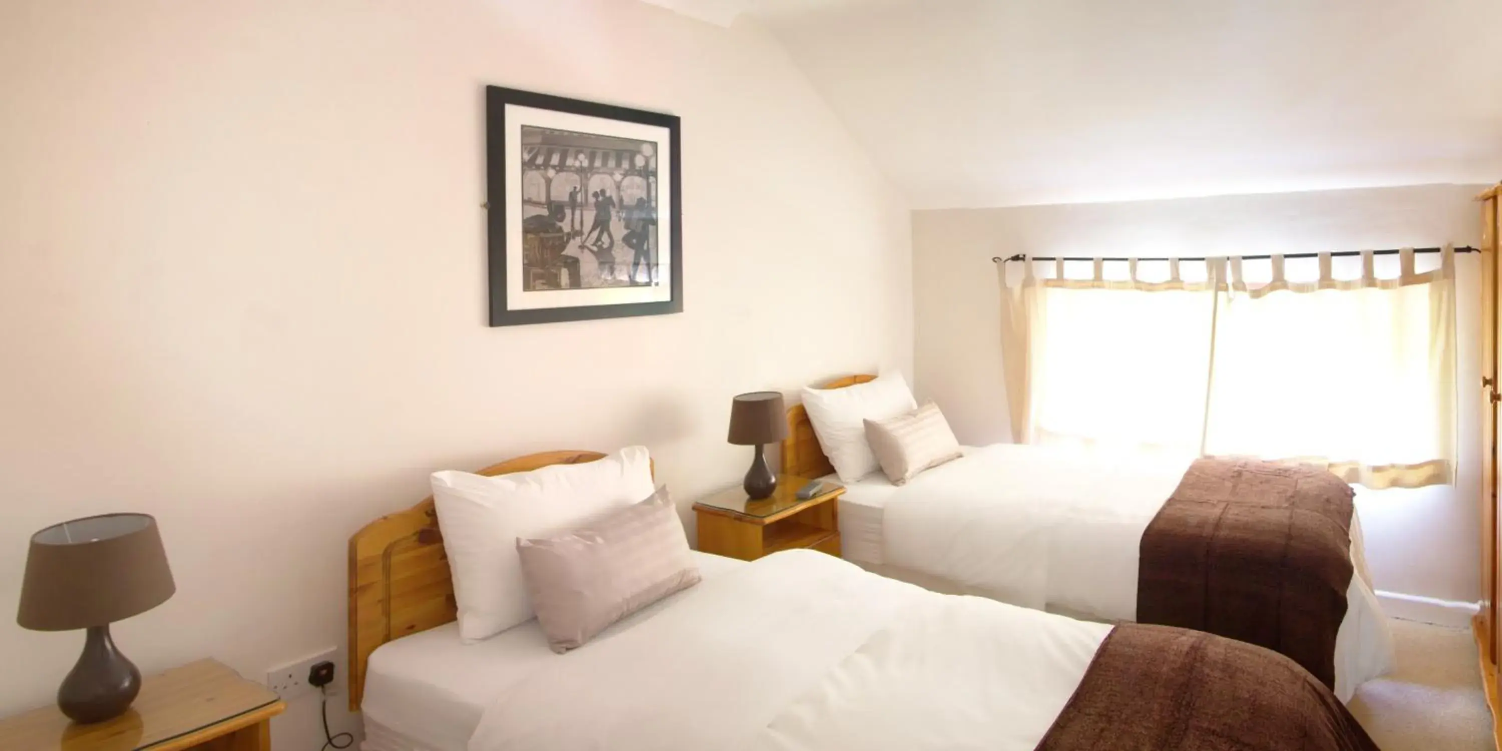 Twin Room in Woodside Lodge accomodation Twin Room in Woodside Lodge accomodation