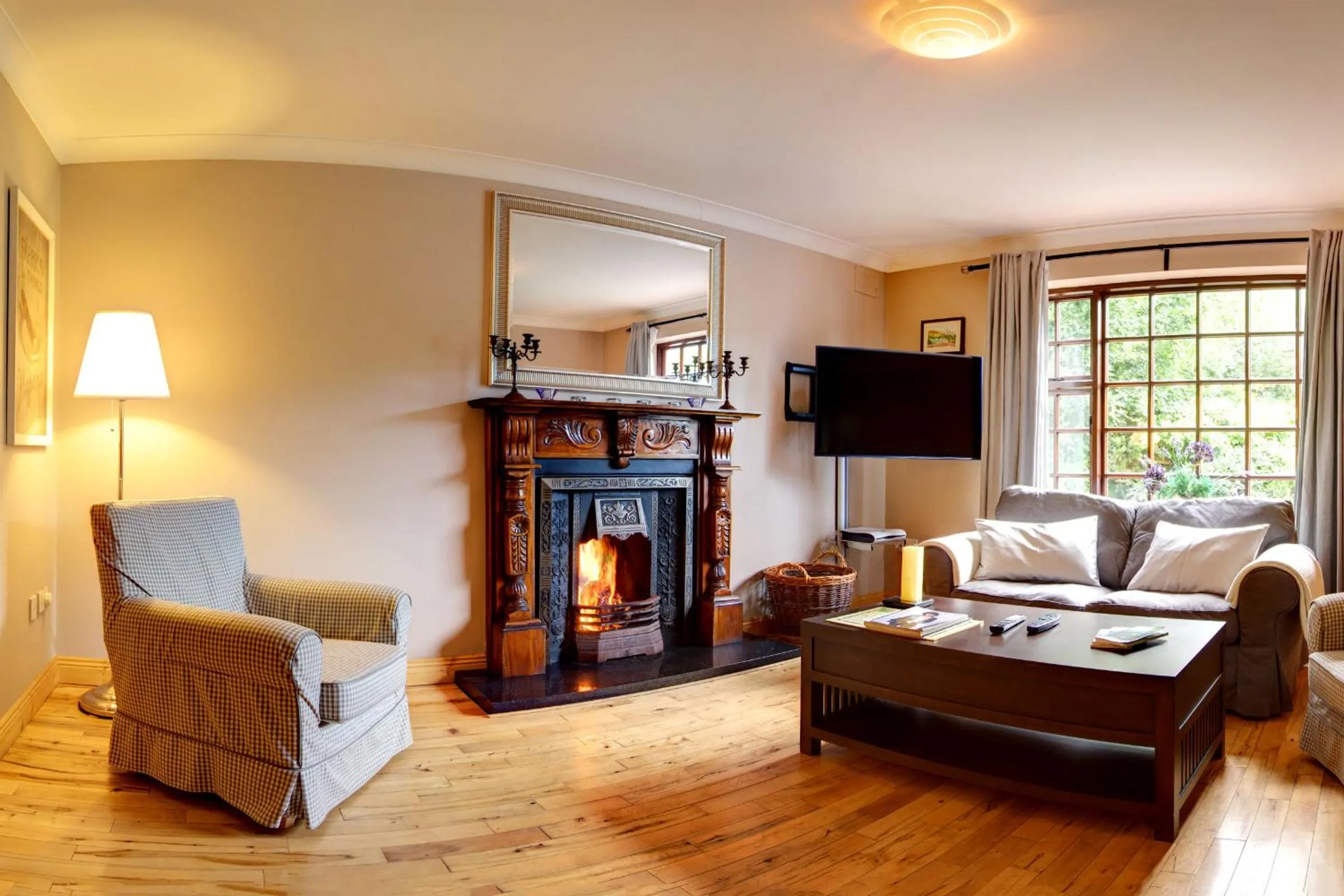 Lounge or bar in Woodside Lodge accomodation