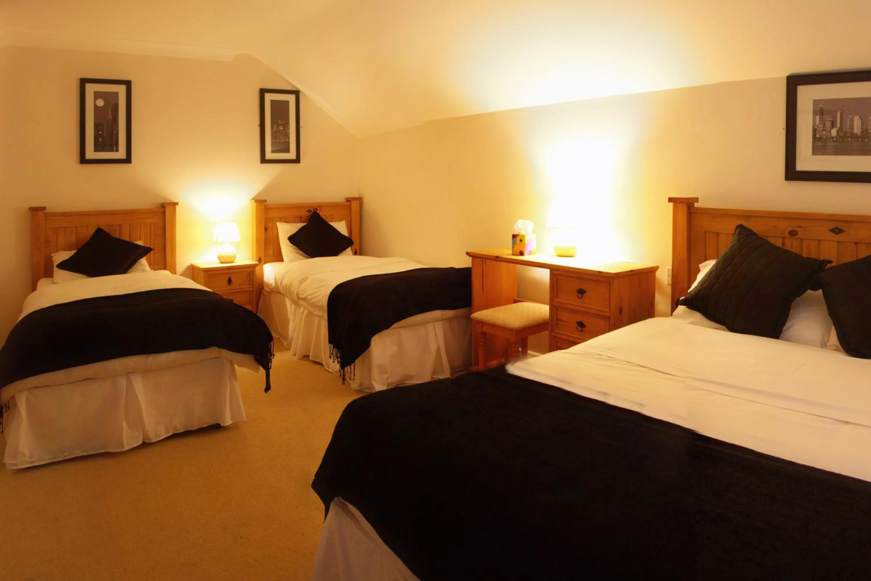 Bed in Woodside Lodge accomodation