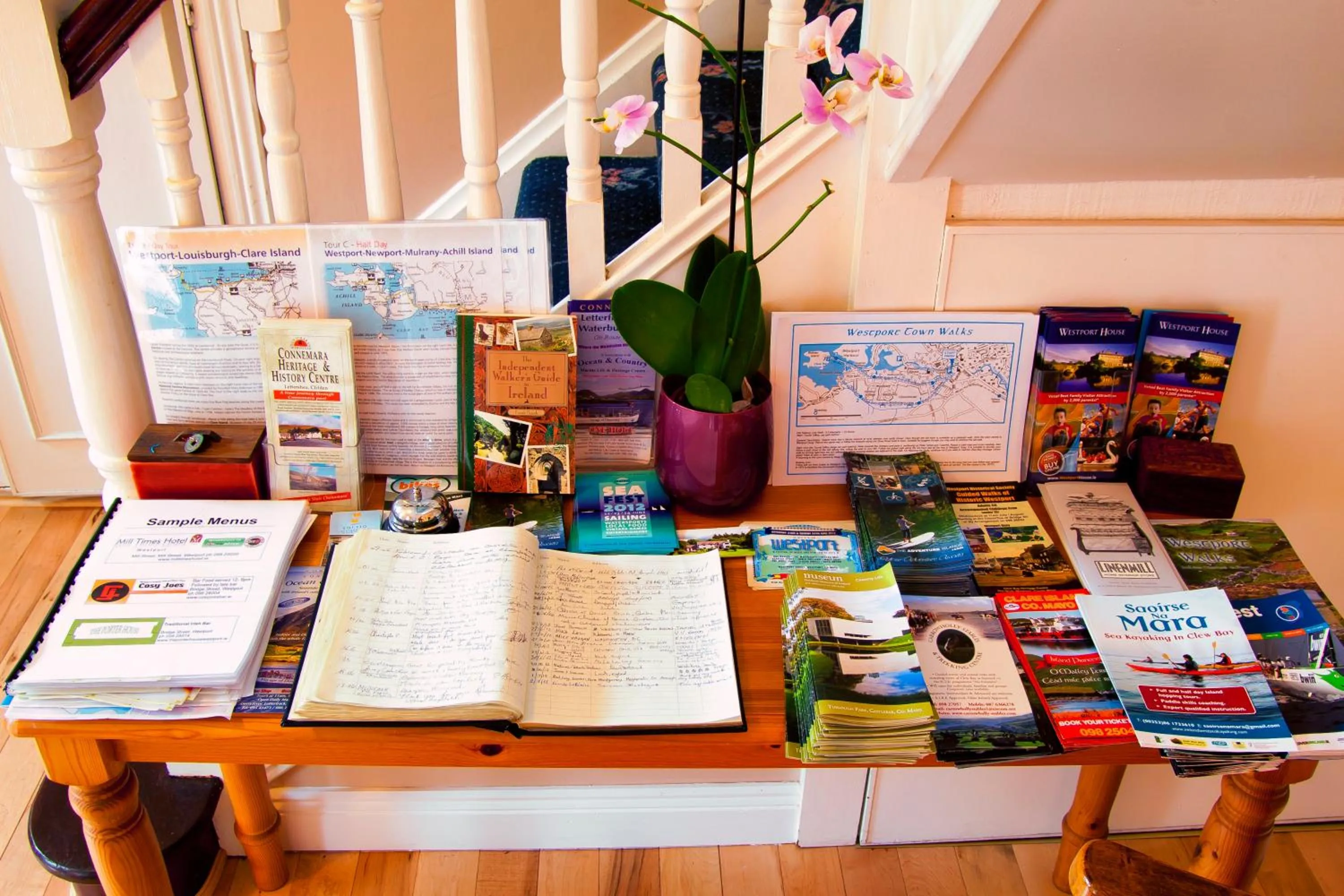 Lobby or reception in Woodside Lodge accomodation