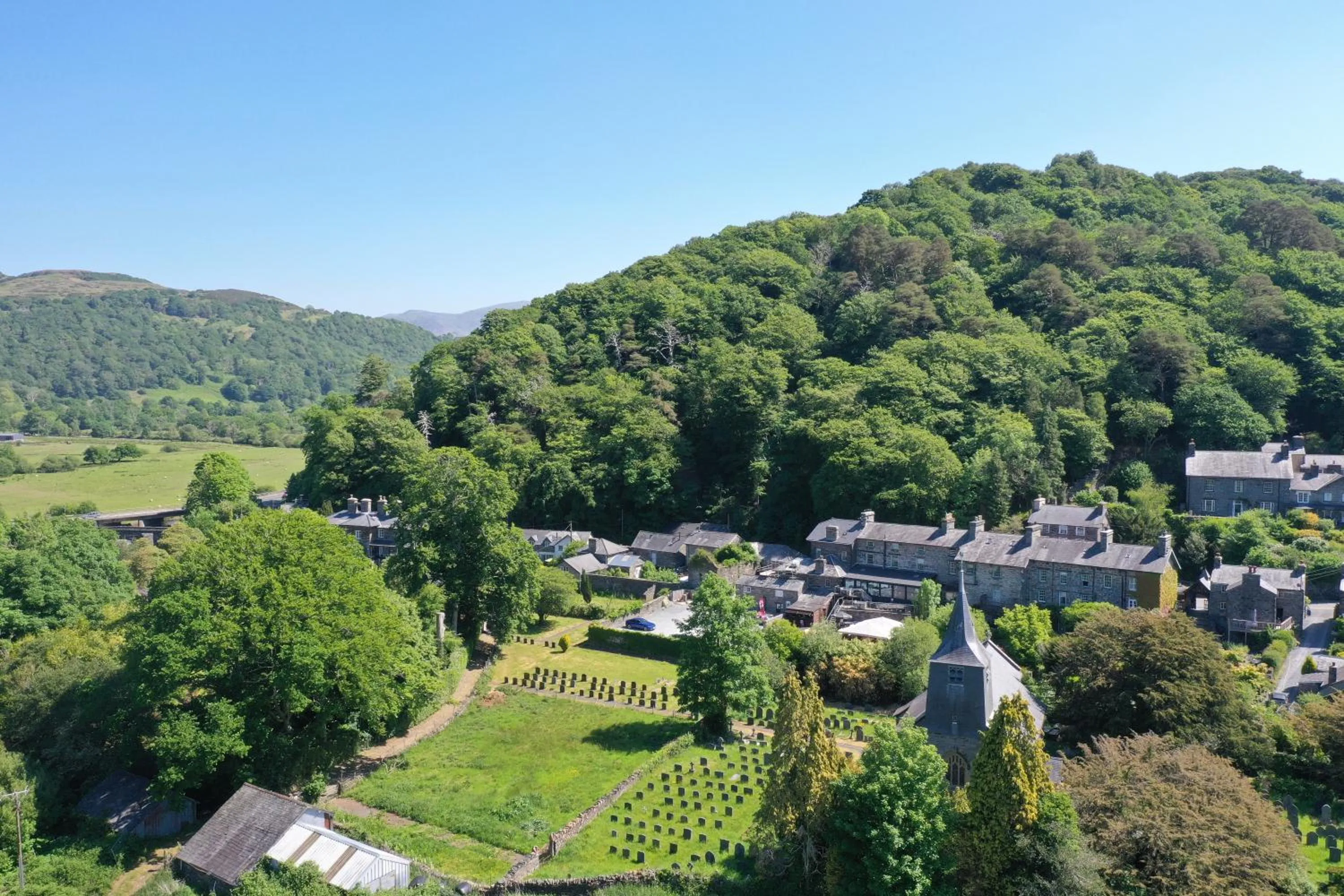 Mountain view in Grapes Hotel, Bar & Restaurant Snowdonia Nr Zip World
