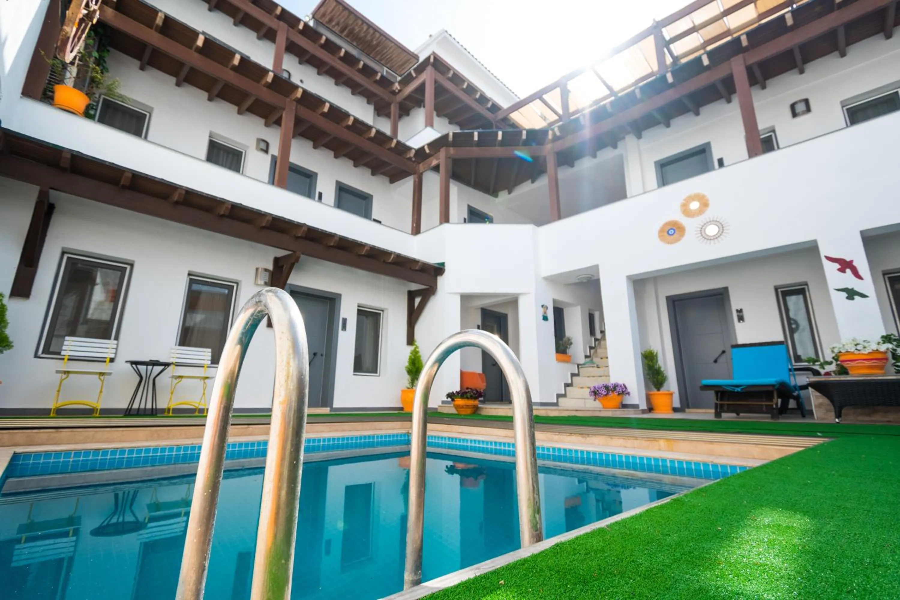 Property building, Swimming Pool in 7 Art Feslegen Hotel By Egeos