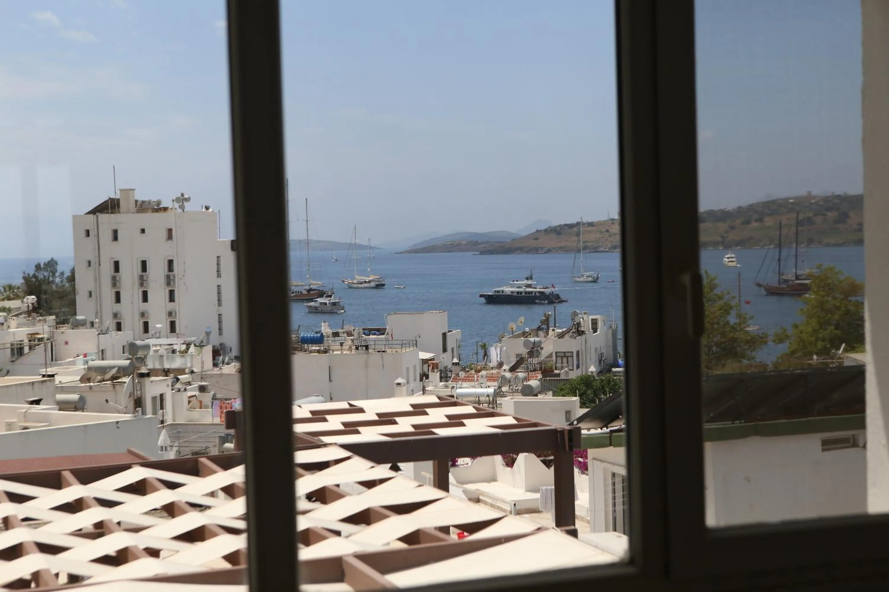 Sea view in 7 Art Feslegen Hotel By Egeos