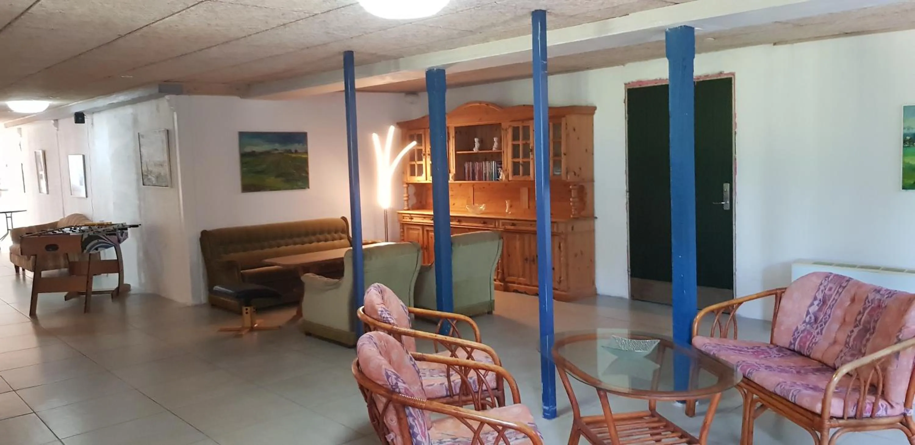 Communal lounge/ TV room in Kyndestoft Bed & Breakfast