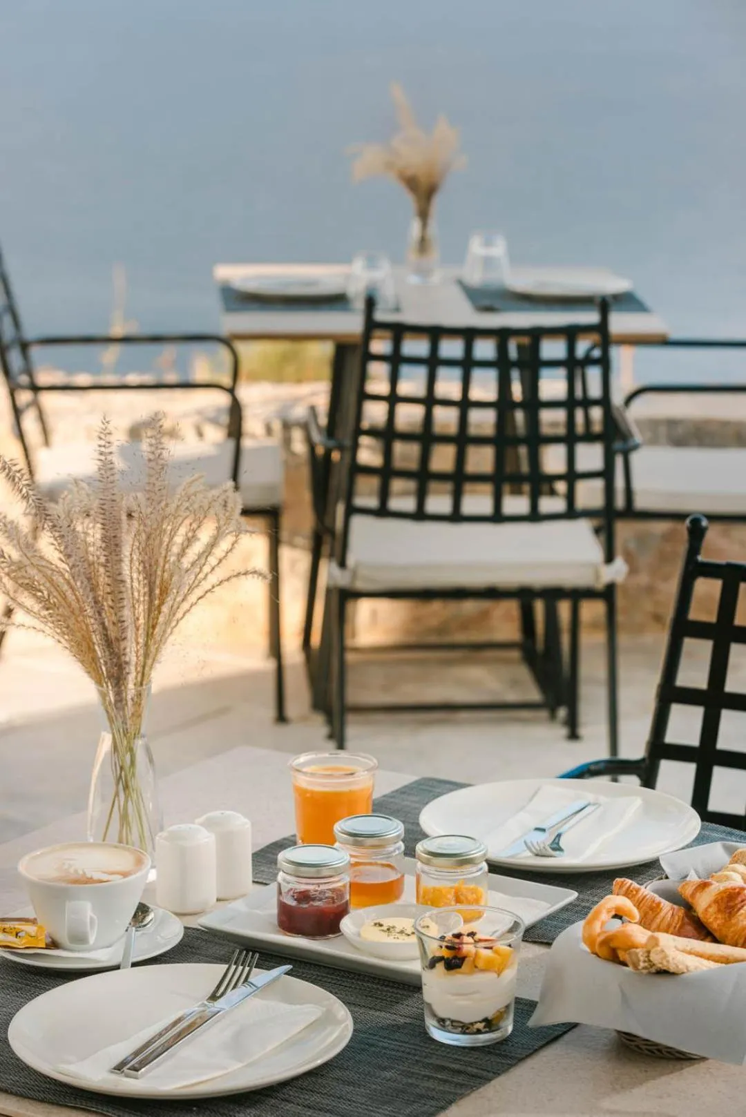 Breakfast in Ariá Estate Suites & Spa