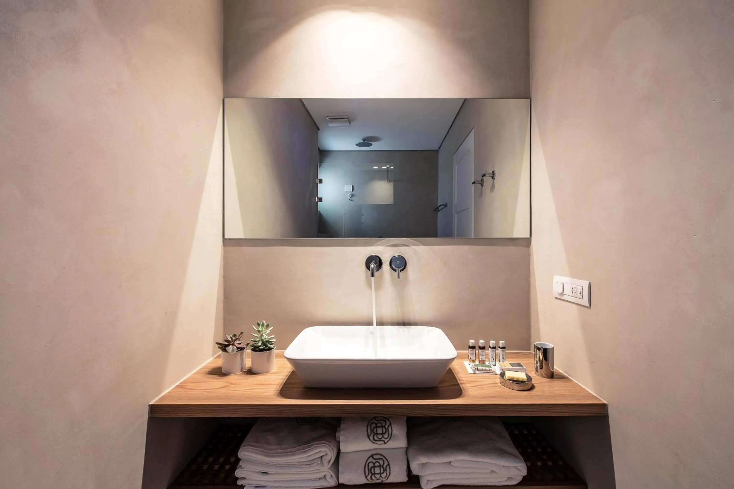 Bathroom in Ariá Estate Suites & Spa