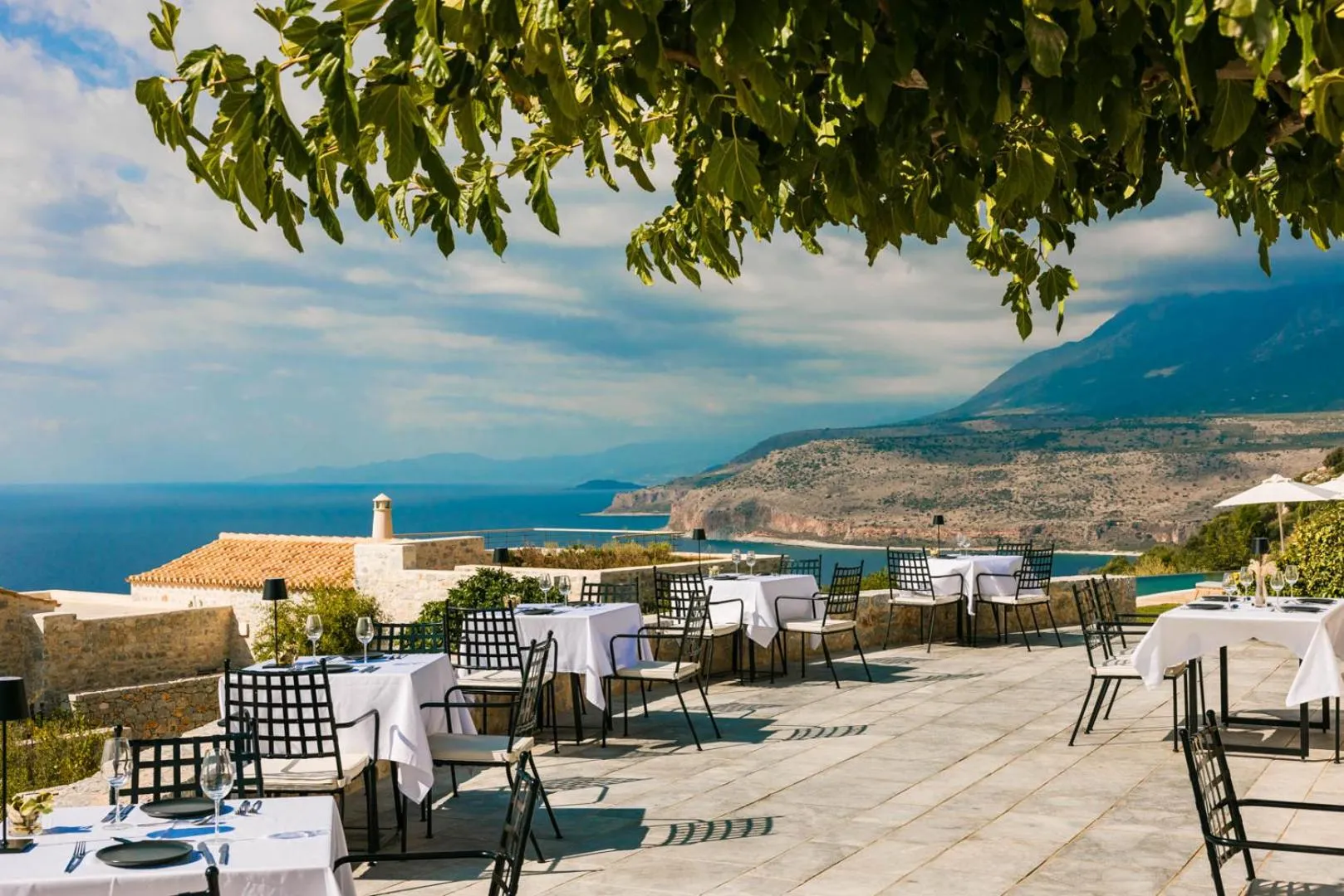 Restaurant/places to eat in Ariá Estate Suites & Spa