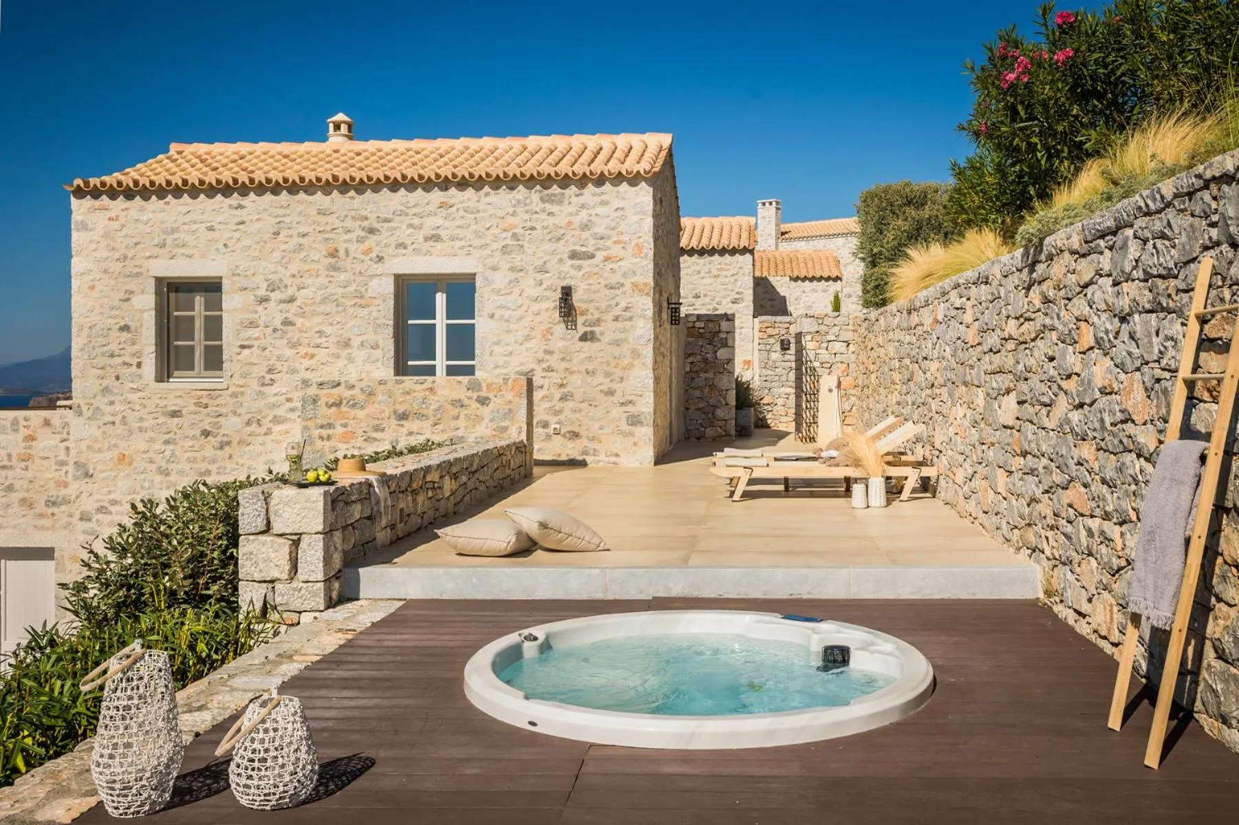 Day in Ariá Estate Suites & Spa