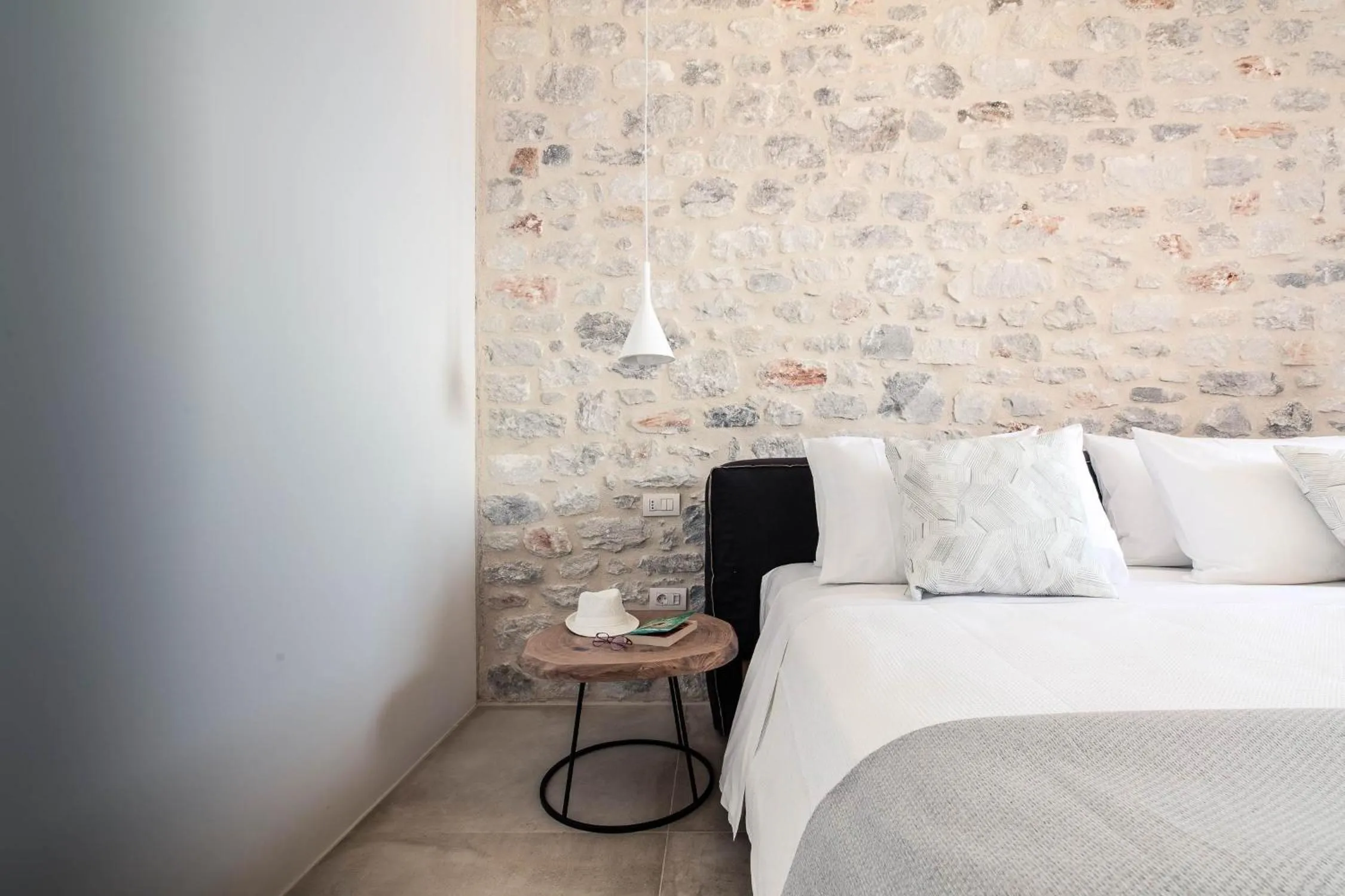 Decorative detail, Bed in Ariá Estate Suites & Spa