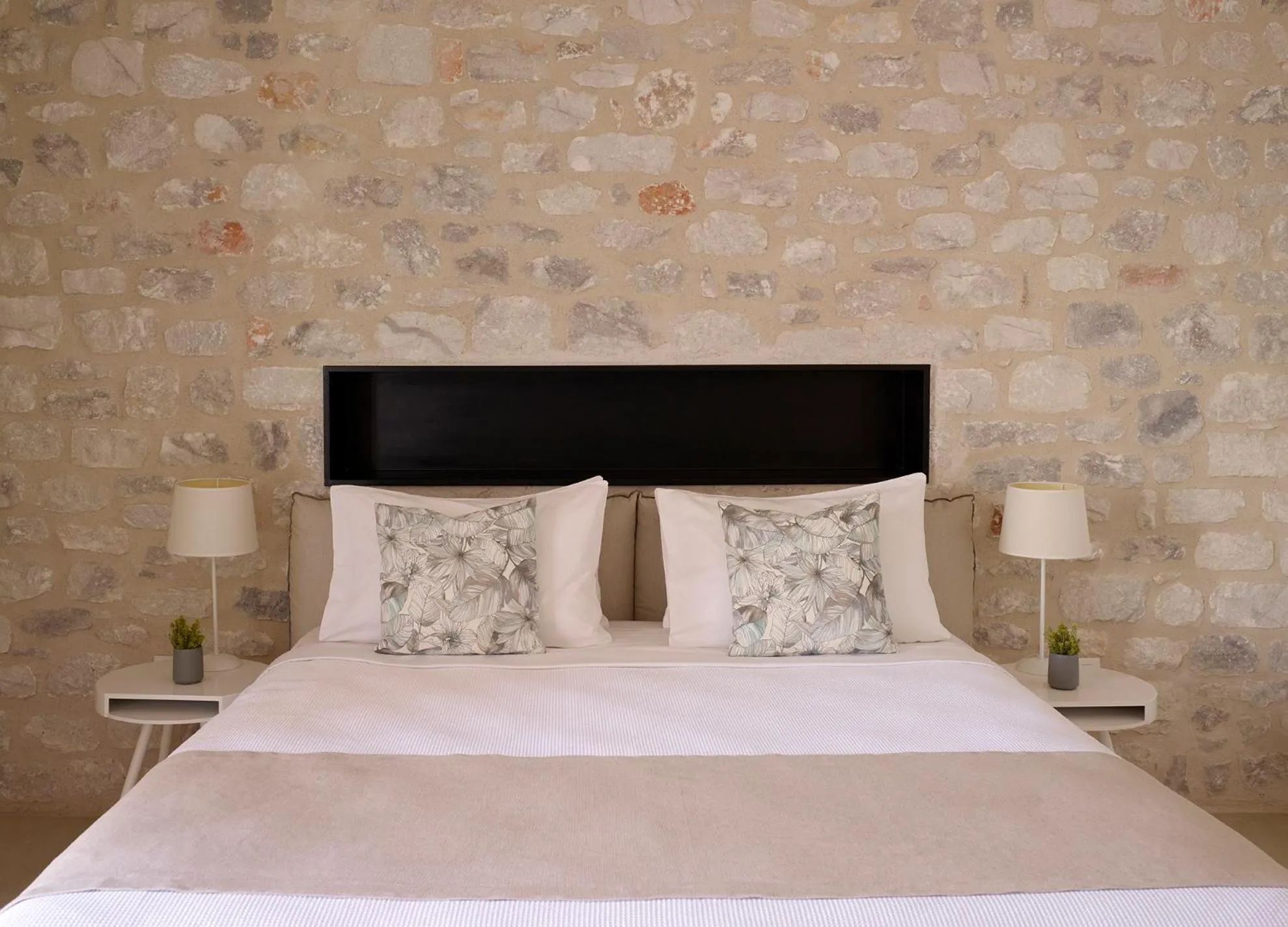 Bed in Ariá Estate Suites & Spa