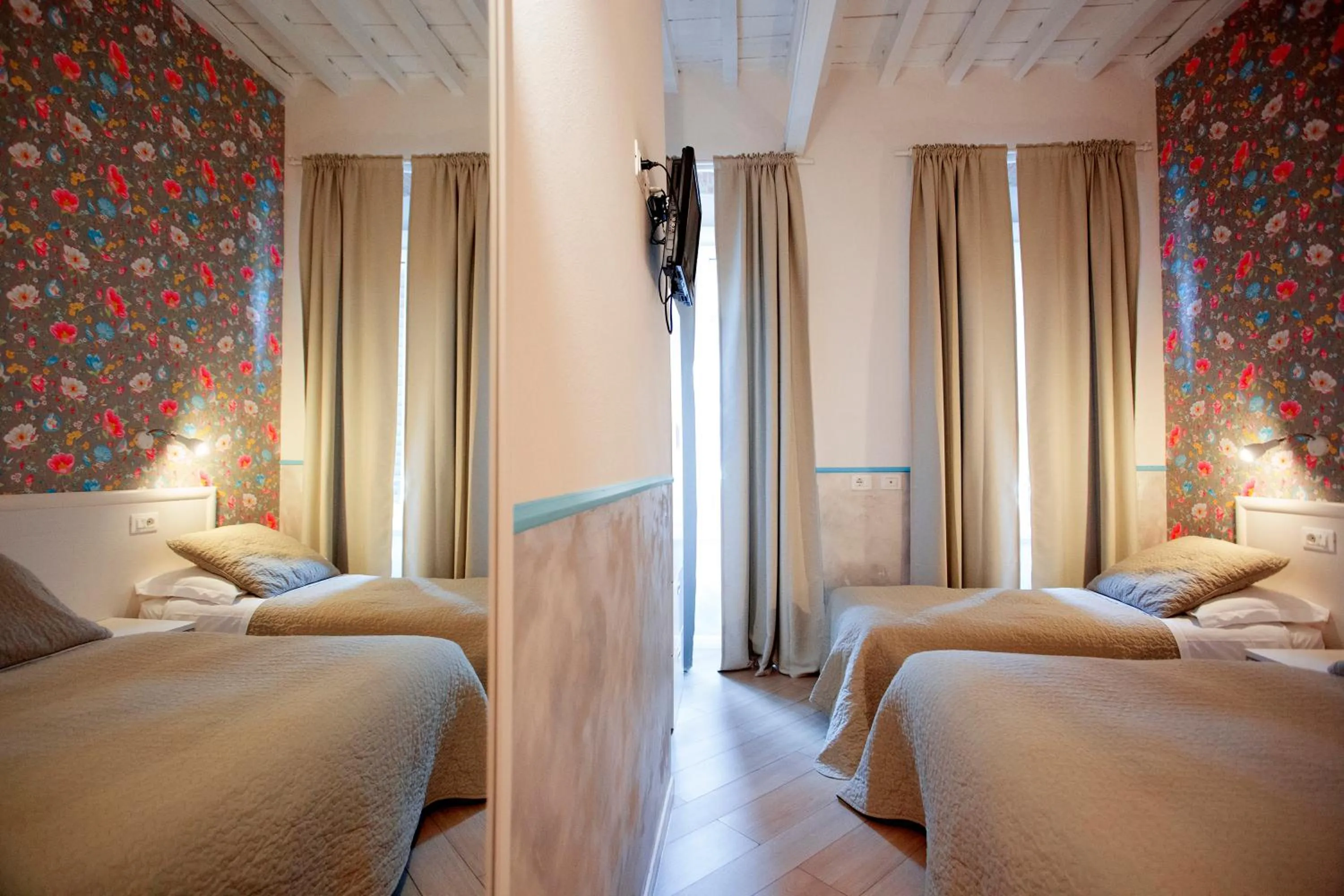 Photo of the whole room, Bed in Hotel Bencidormi