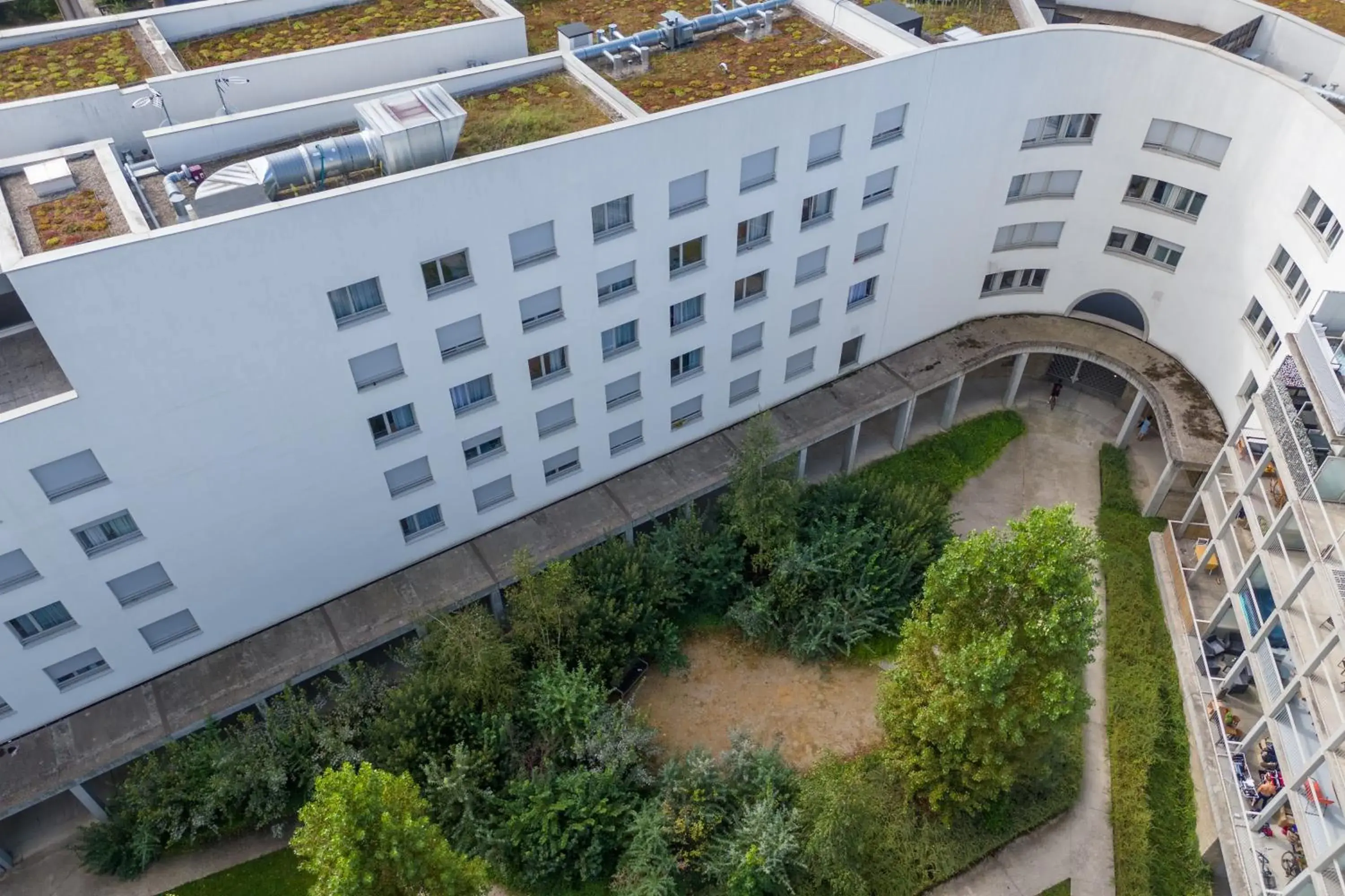 Property building in Nemea Appart Hotel Elypseo Strasbourg Port Property building in Nemea Appart Hotel Elypseo Strasbourg Port