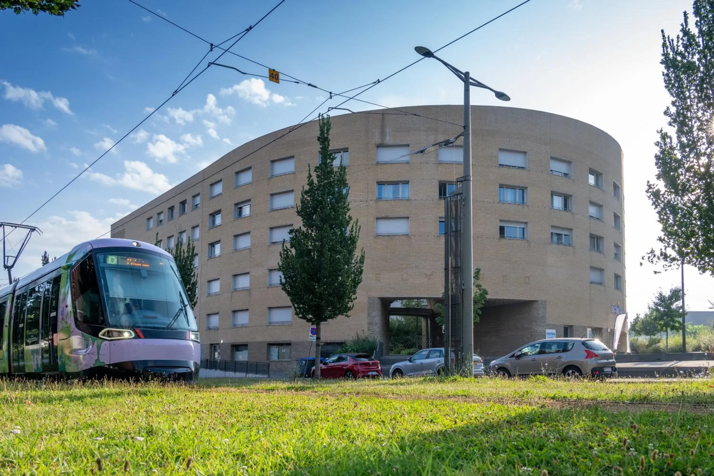 Property building in Nemea Appart Hotel Elypseo Strasbourg Port Property building in Nemea Appart Hotel Elypseo Strasbourg Port