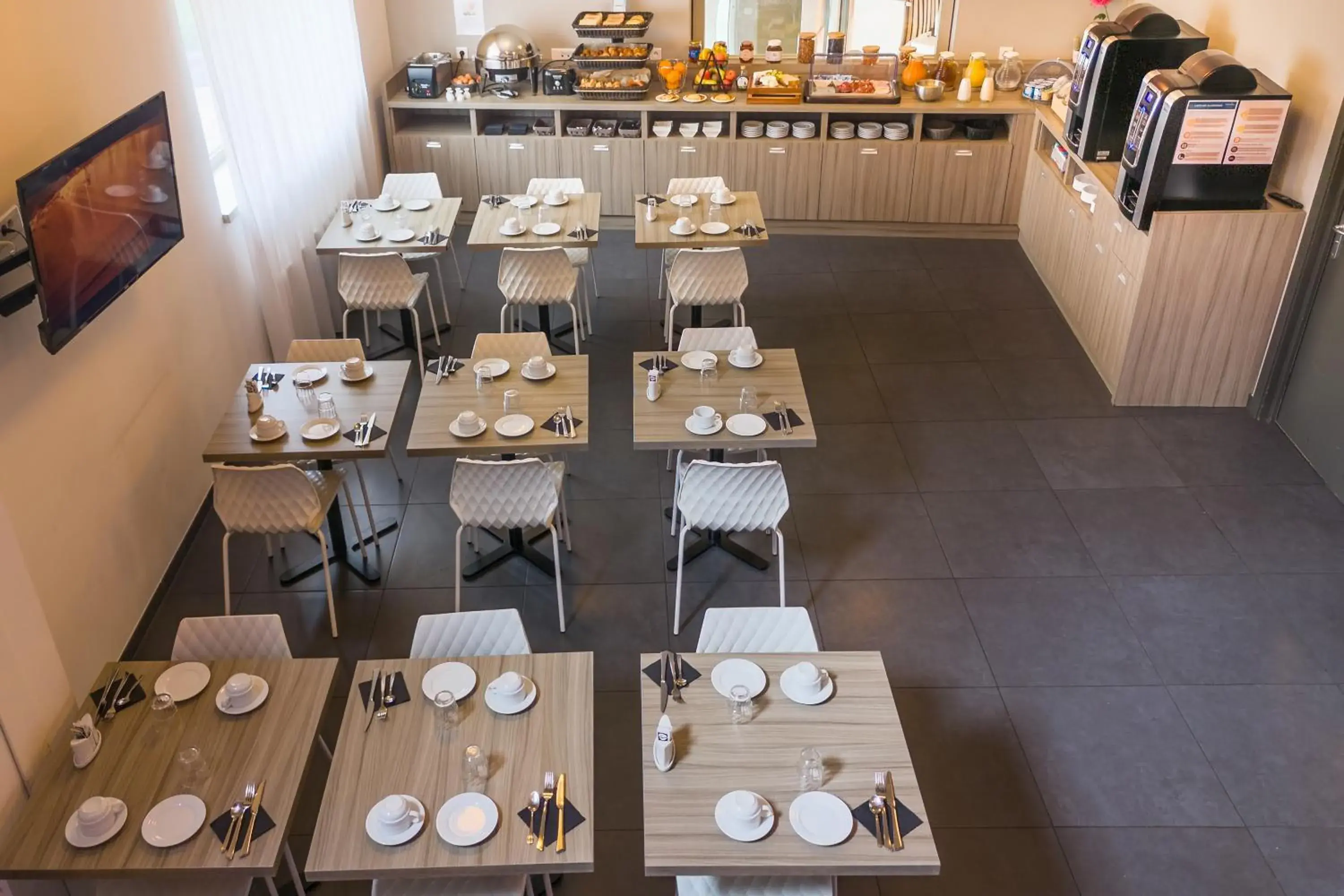 Breakfast in Nemea Appart Hotel Elypseo Strasbourg Port Breakfast in Nemea Appart Hotel Elypseo Strasbourg Port