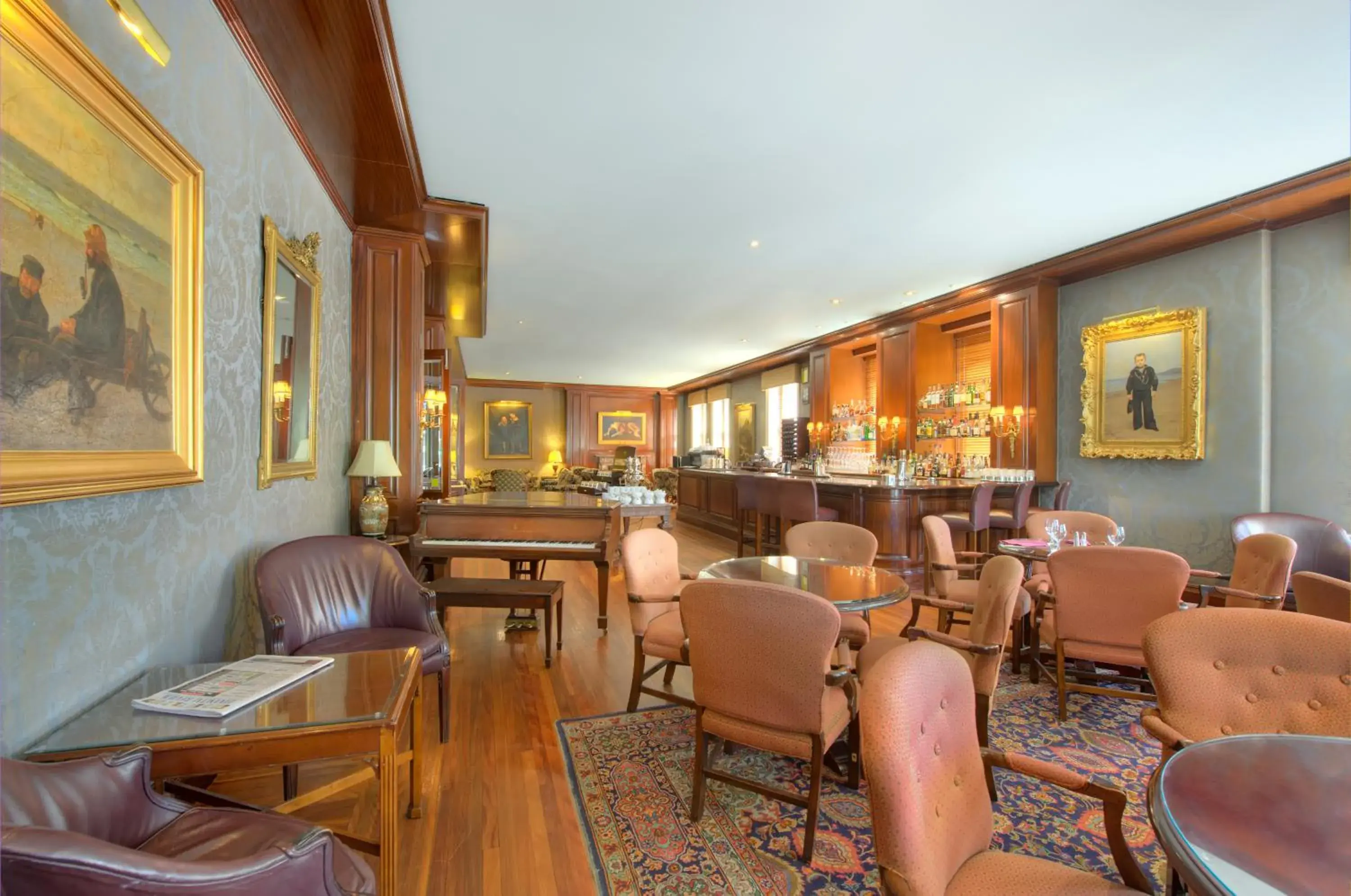 Lounge or bar in Sir Stamford Circular Quay Lounge or bar in Sir Stamford Circular Quay