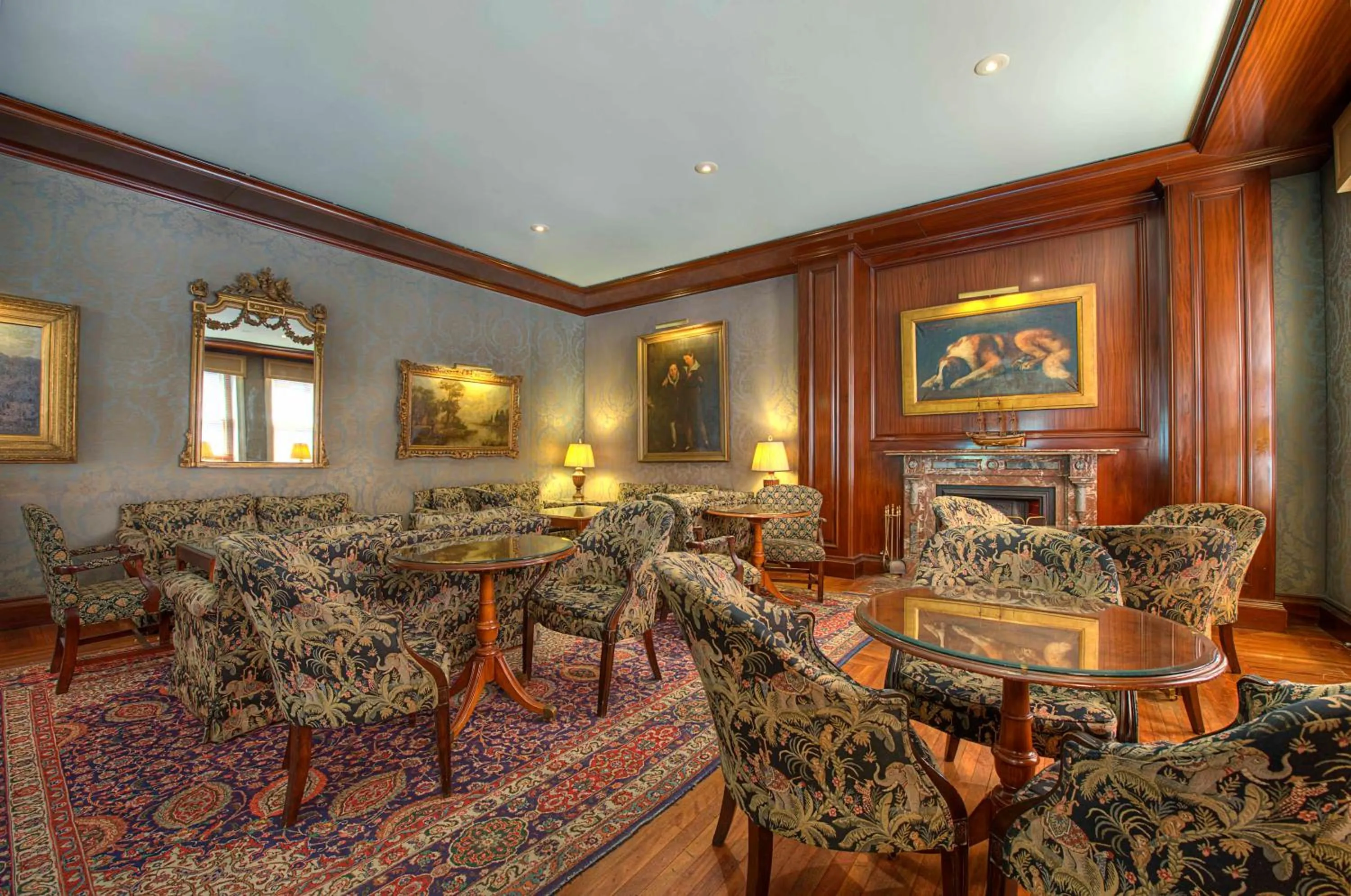 Communal lounge/ TV room in Sir Stamford Circular Quay