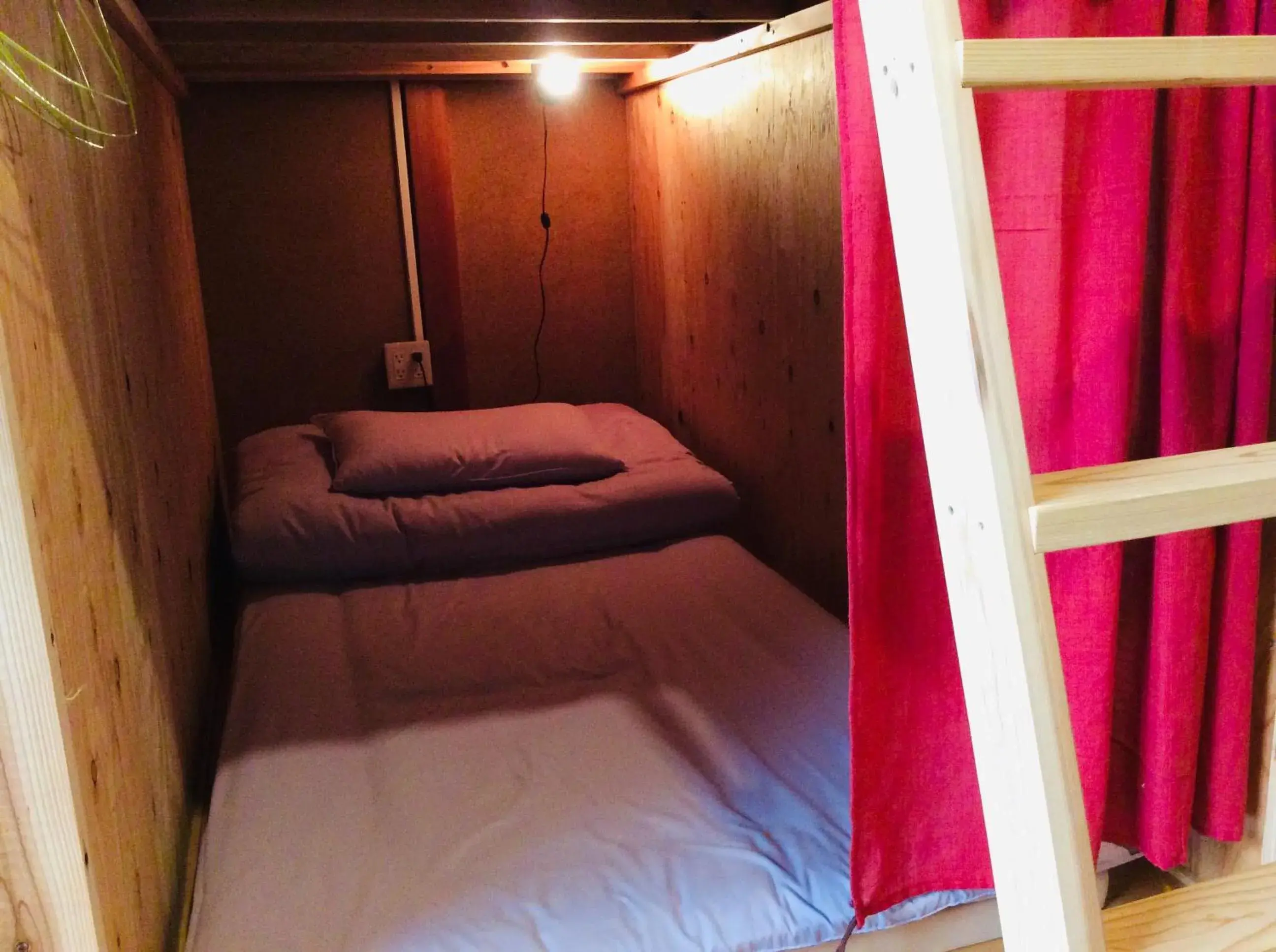 Bed in 6-Bed Mixed Dormitory Room in Kitatono Guest House Bed in 6-Bed Mixed Dormitory Room in Kitatono Guest House