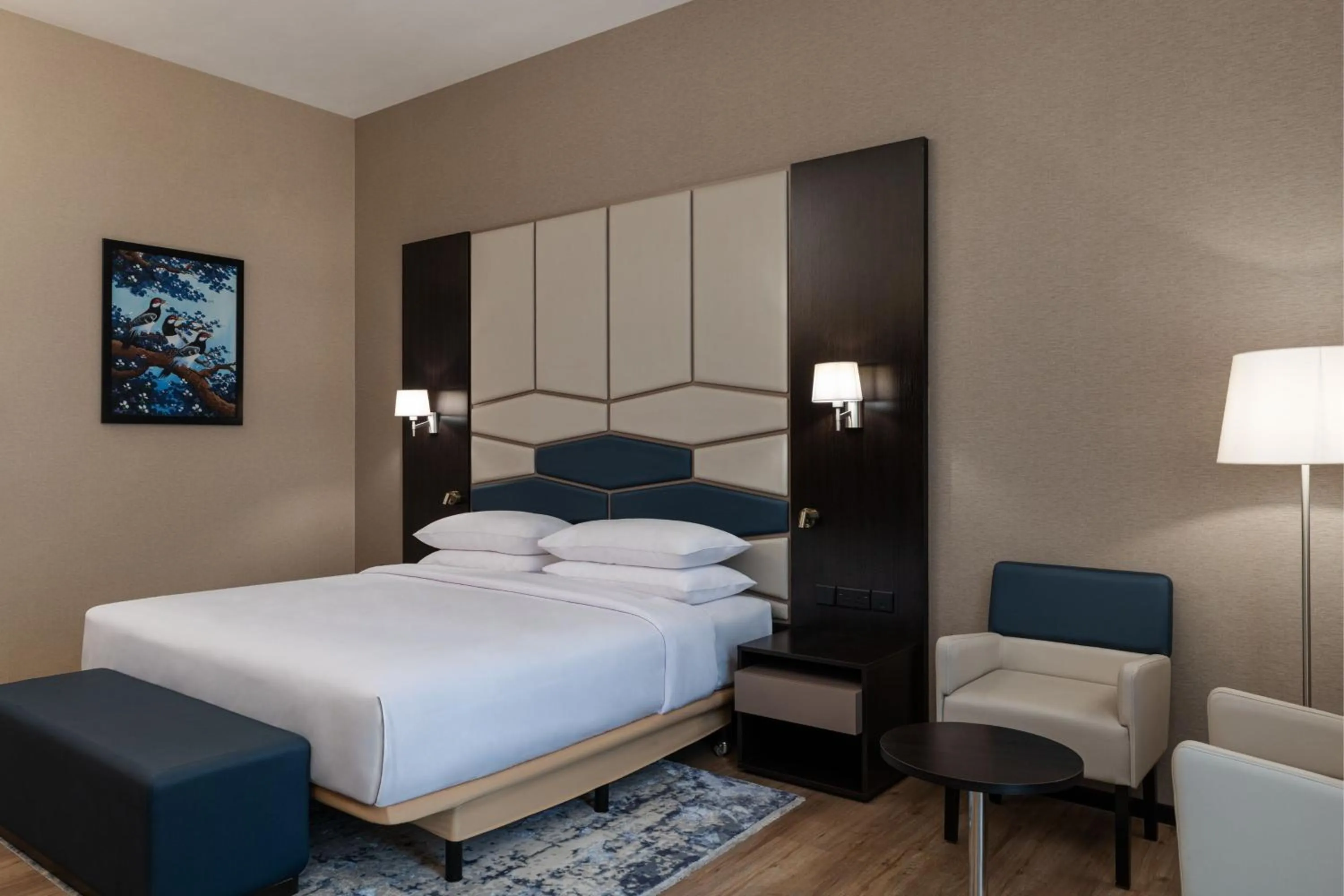 Photo of the whole room, Bed in Four Points by Sheraton Production City, Dubai