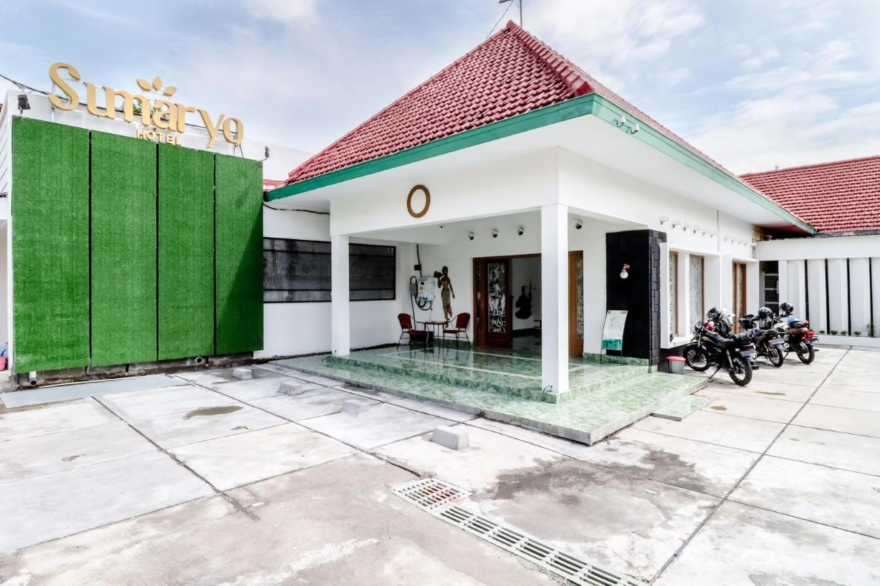 Property building in Hotel Sumaryo