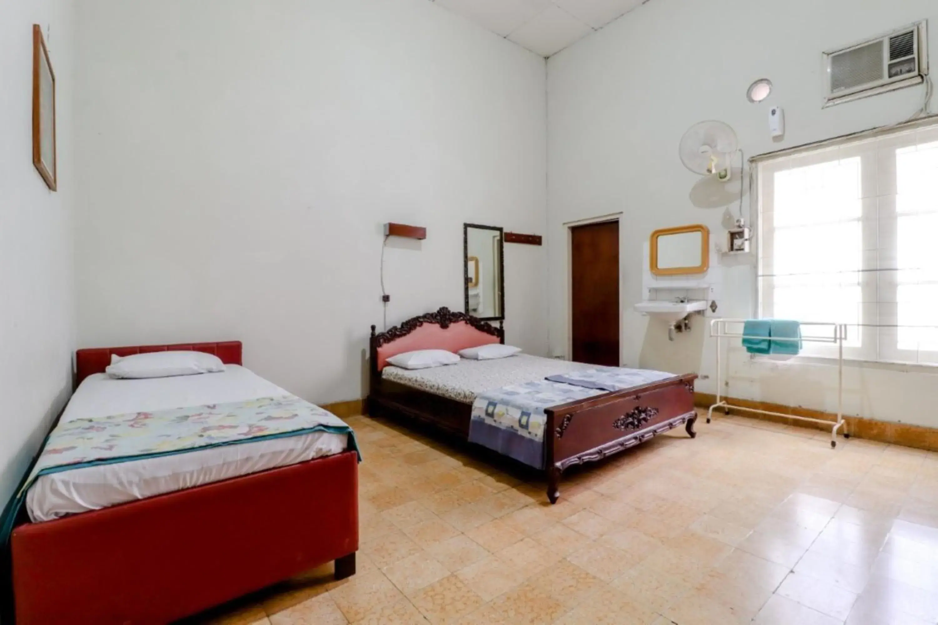 Bedroom, Bed in Hotel Sumaryo Bedroom, Bed in Hotel Sumaryo